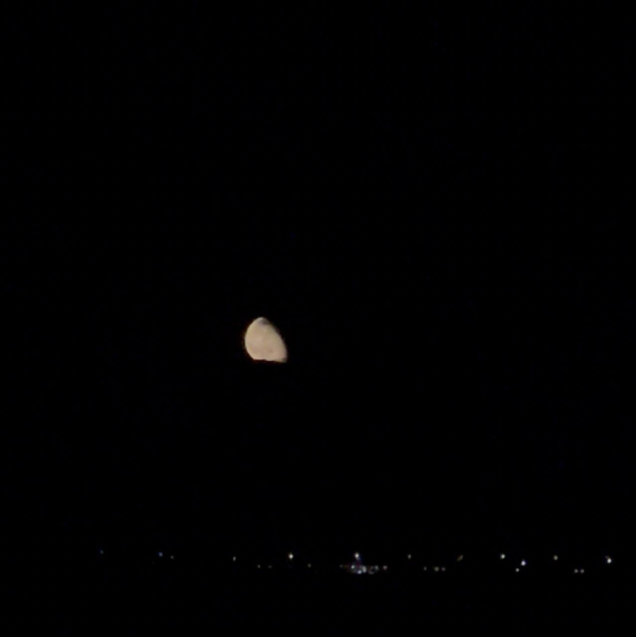 The Moon over Maiolati Spontini, Italia — last quarter, Lunar Day 20