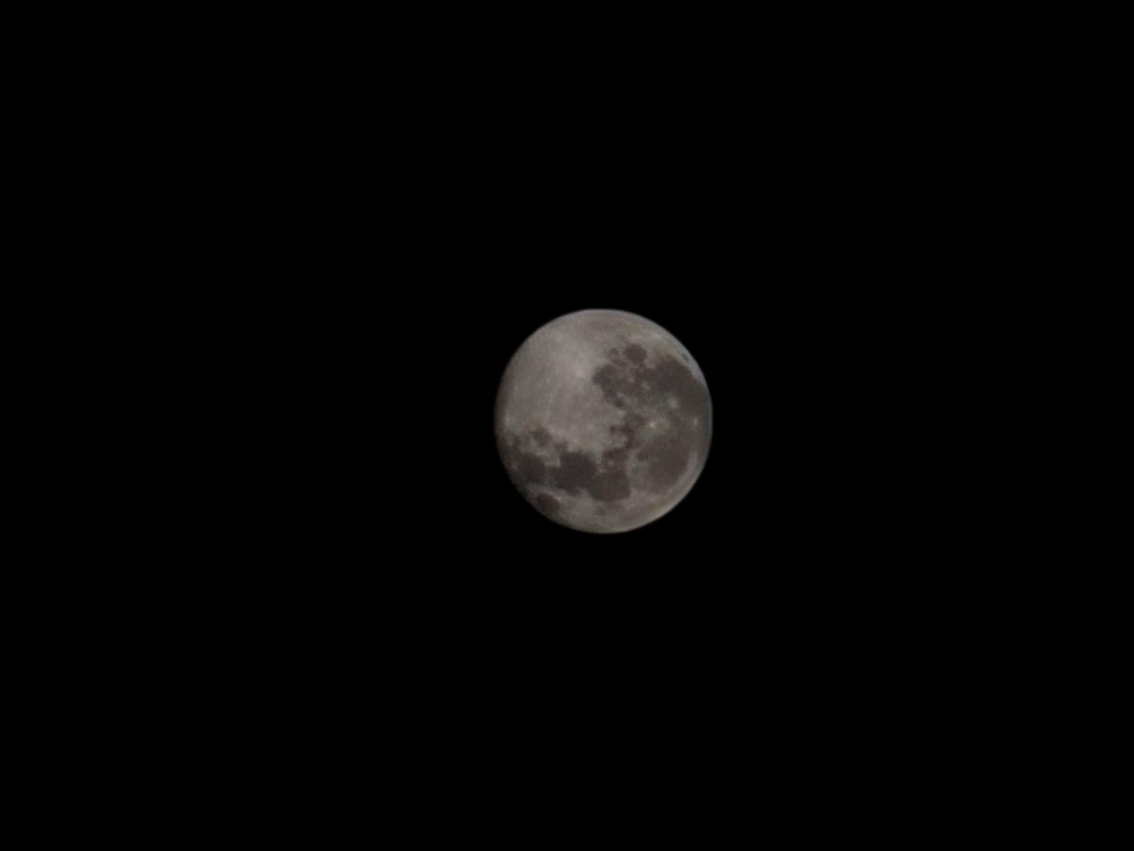 The Moon over Ormeau, Australia — waning gibbous, Lunar Day 17