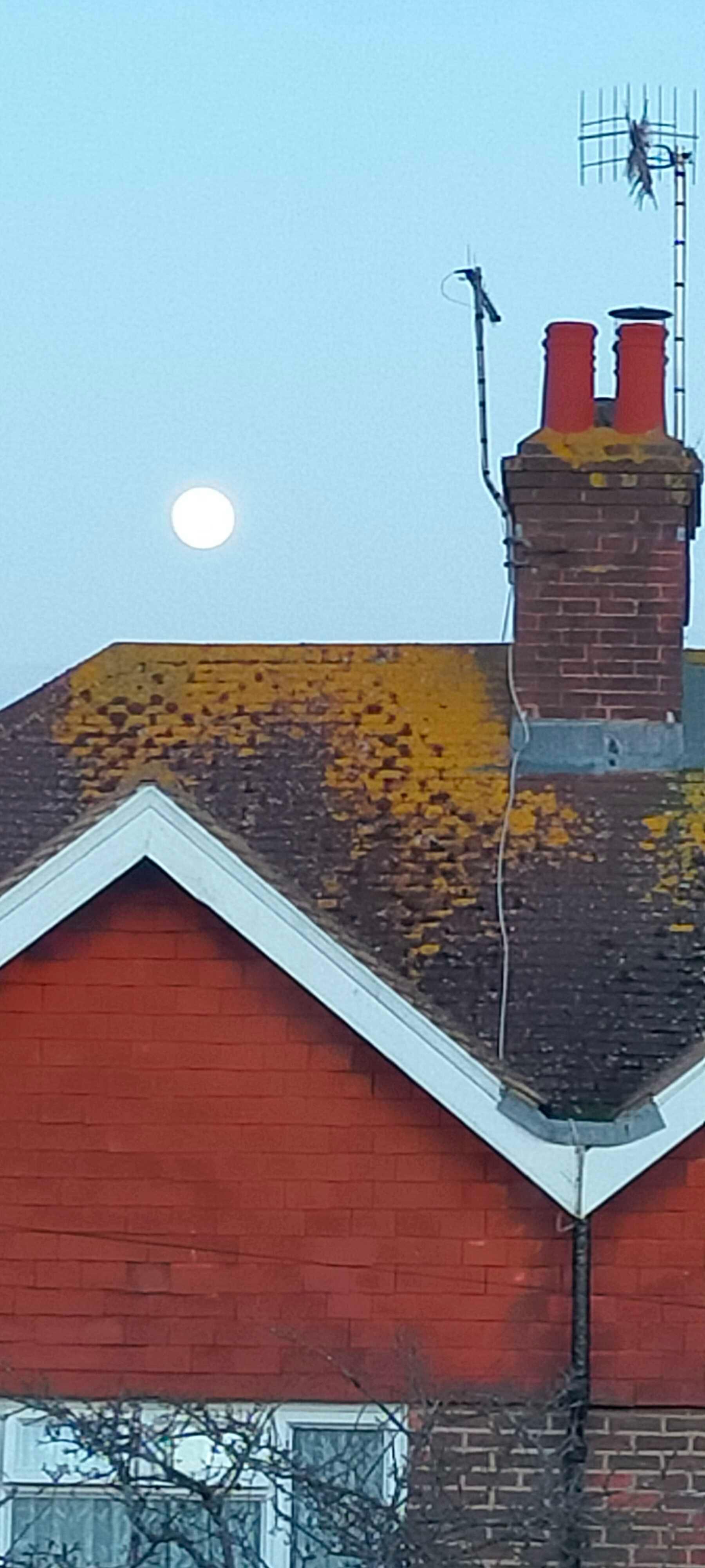 The Moon over United Kingdom — full moon, Lunar Day 14