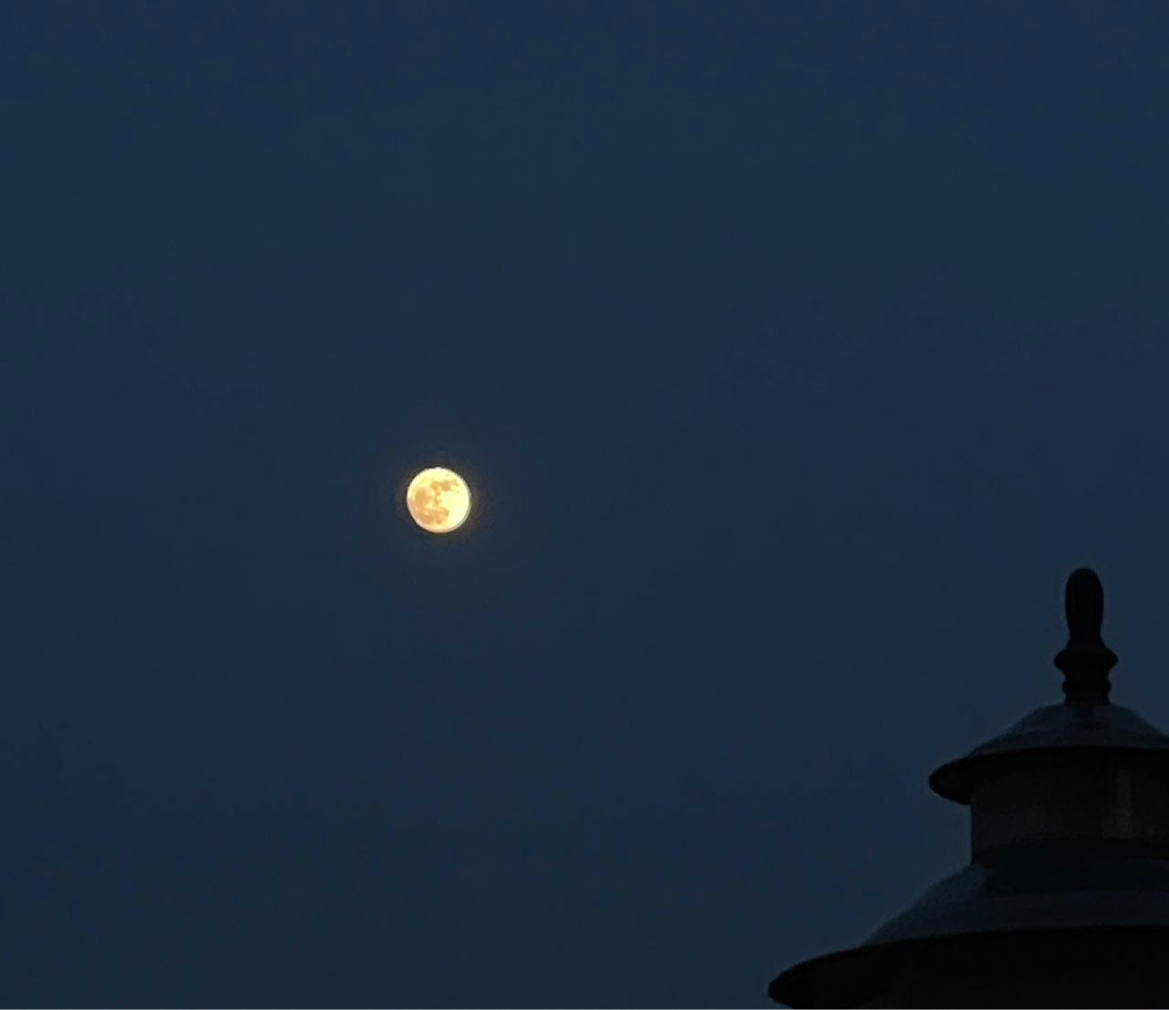 The Moon over Mumbai, India — full moon, Lunar Day 18