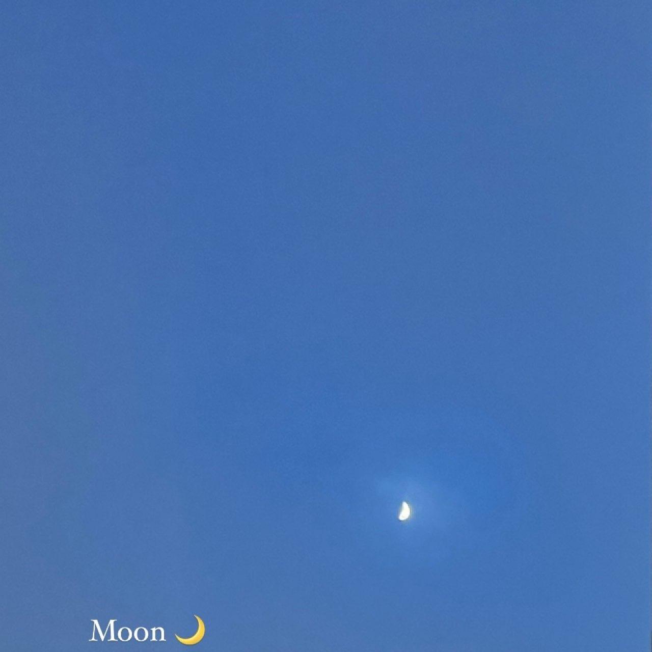 The Moon over Toulouse, Francia — first quarter, Lunar Day 7