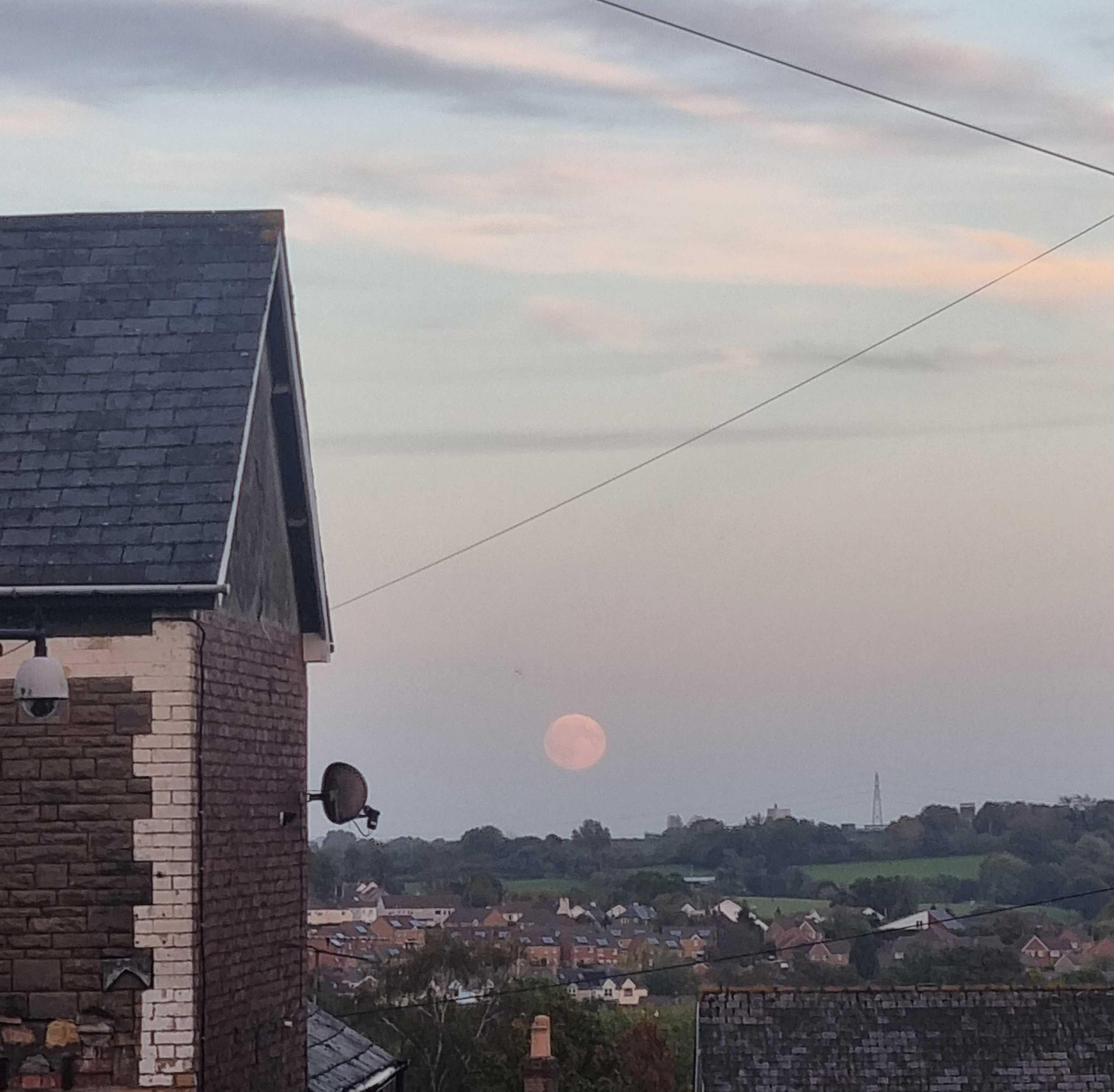 The Moon over United Kingdom — full moon, Lunar Day 16