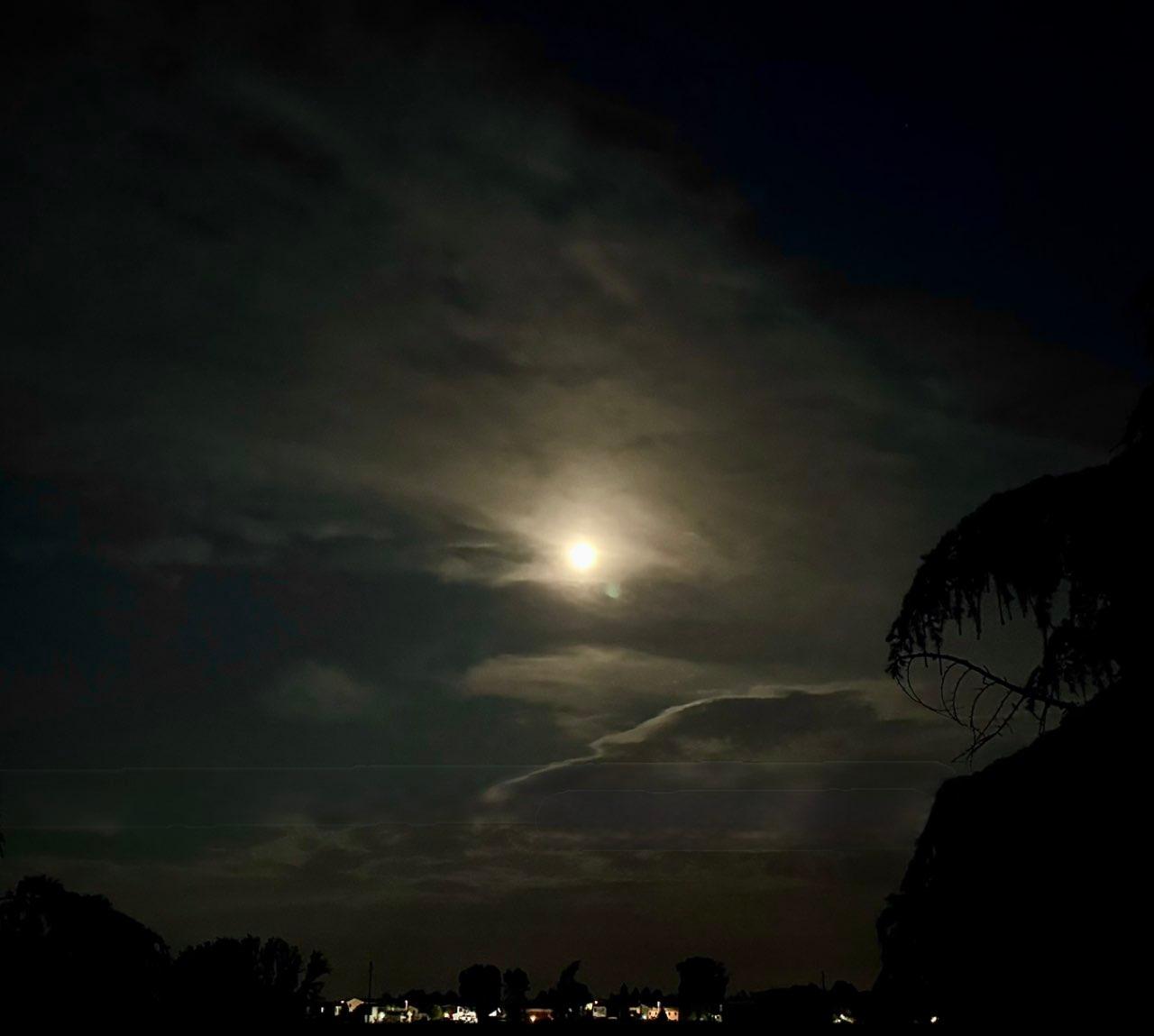 The Moon over Vignola, Italia — full moon, Lunar Day 15