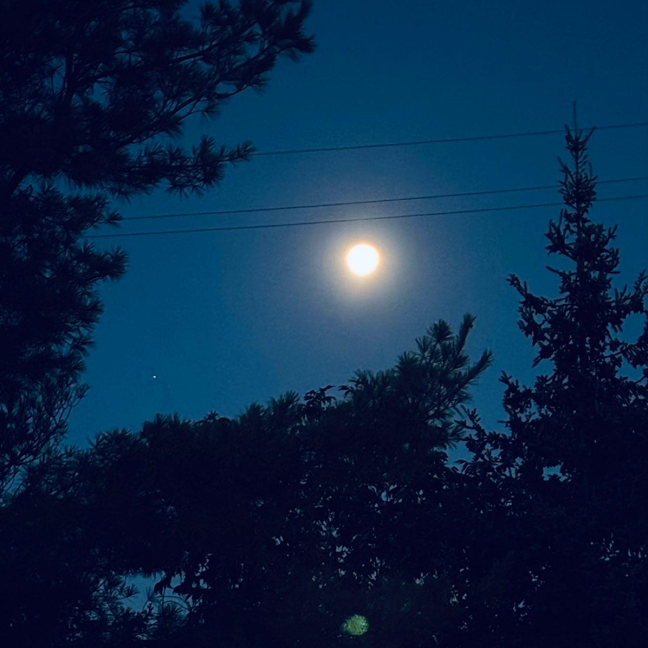 The Moon over Chagrin Falls, United States — full moon, Lunar Day 17