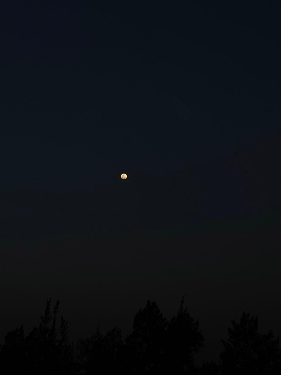 The Moon over Johannesburg, South Africa — full moon, Lunar Day 14