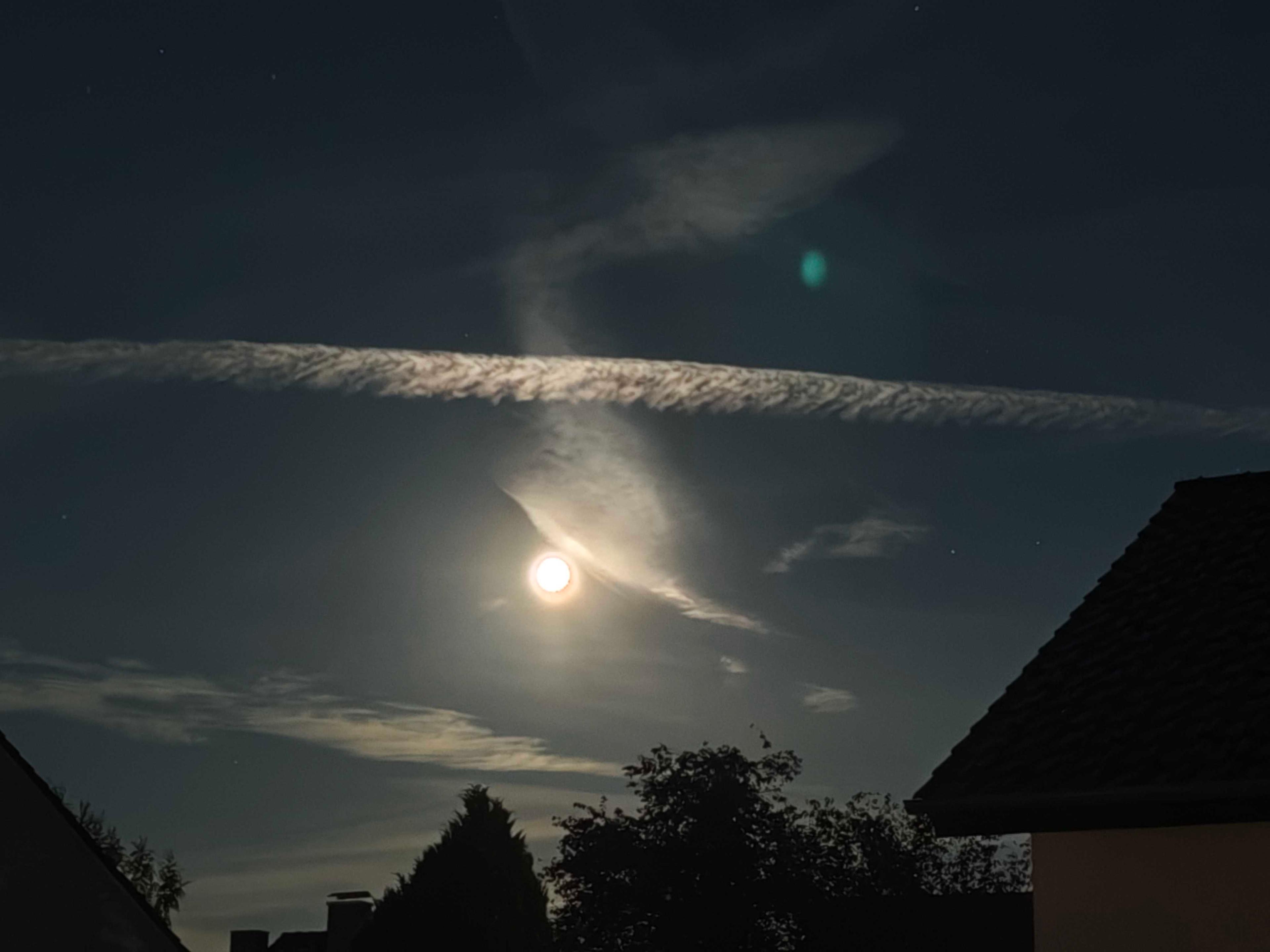 The Moon over Spenge, Deutschland — full moon, Lunar Day 15