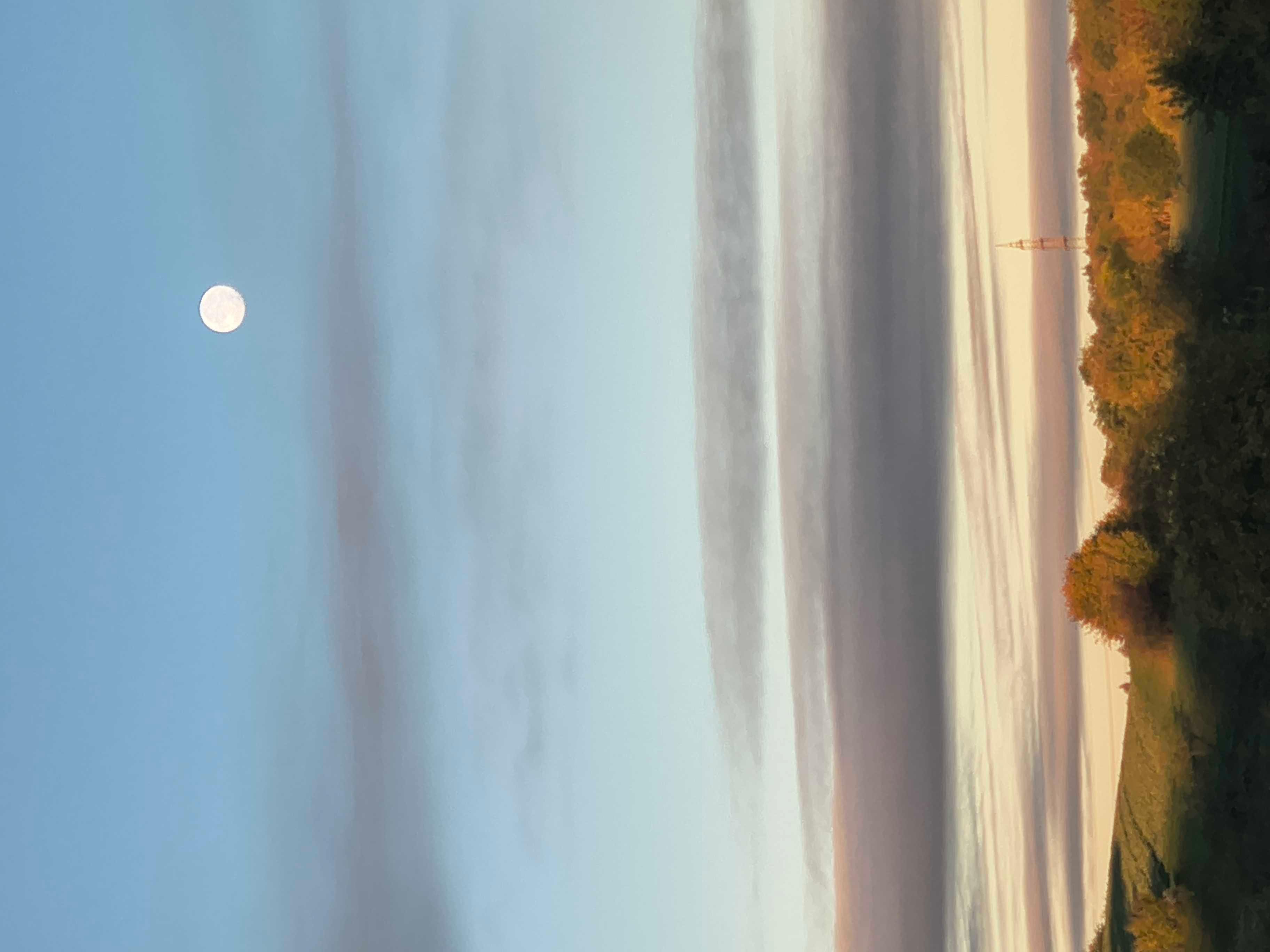 The Moon over Ditzingen, Niemcy — full moon, Lunar Day 17