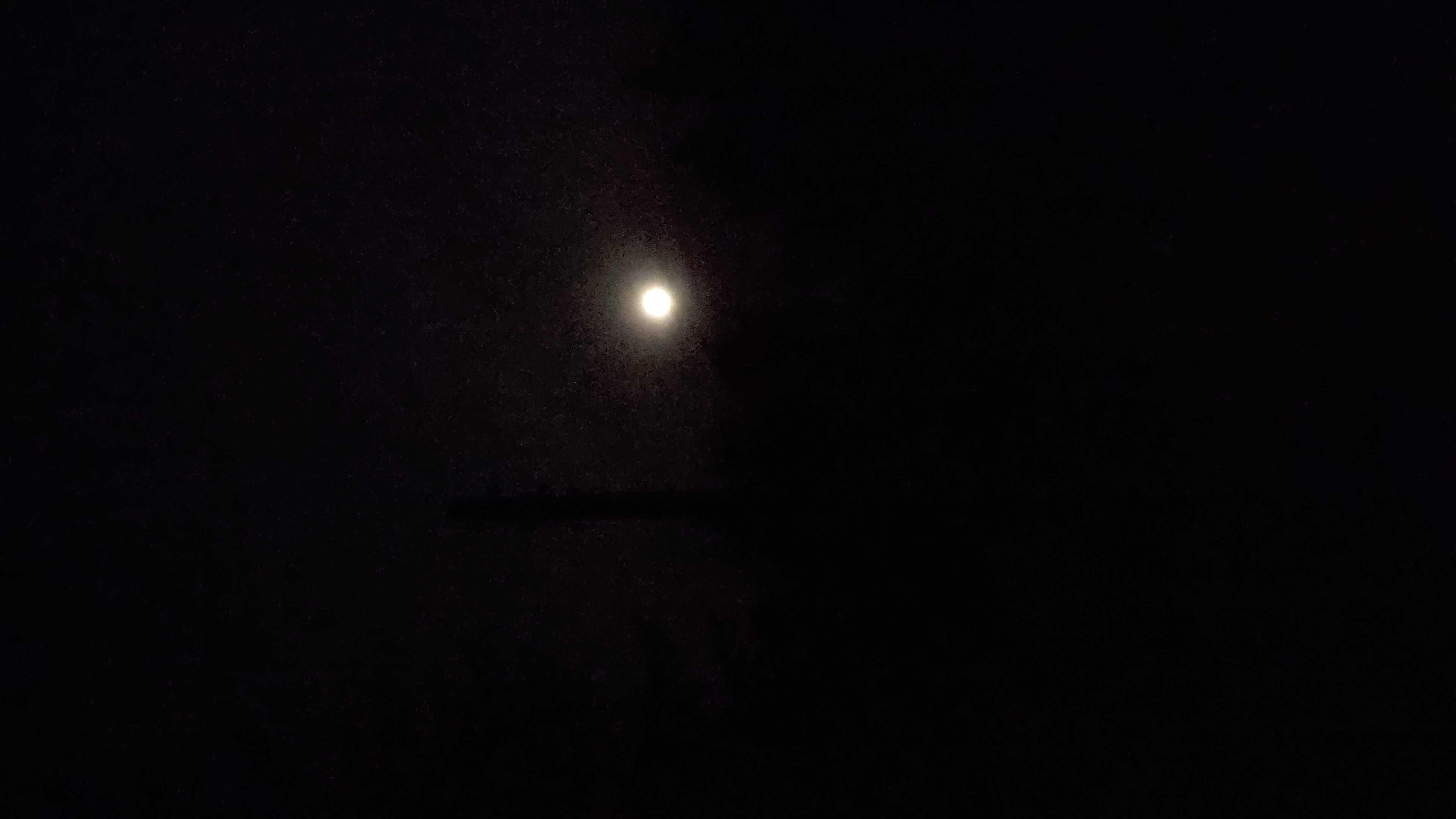 The Moon over Harbke, Deutschland — waxing gibbous, Lunar Day 12