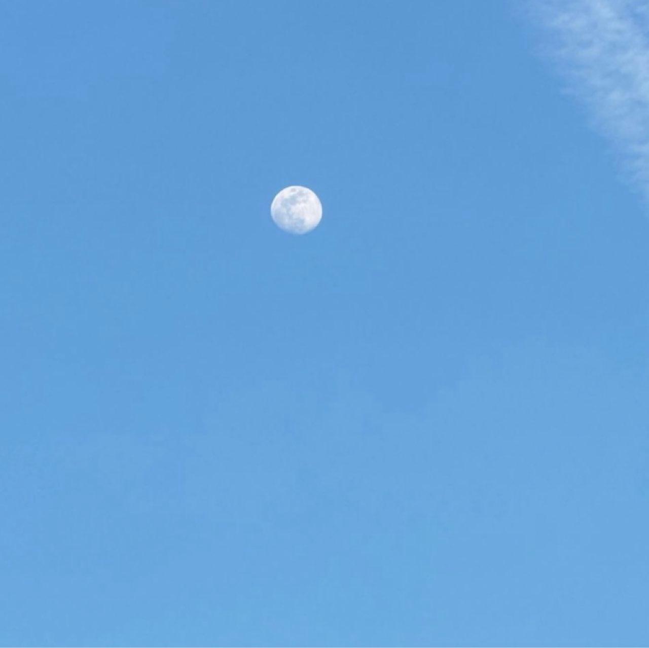 The Moon over Toulouse, Francia — full moon, Lunar Day 13