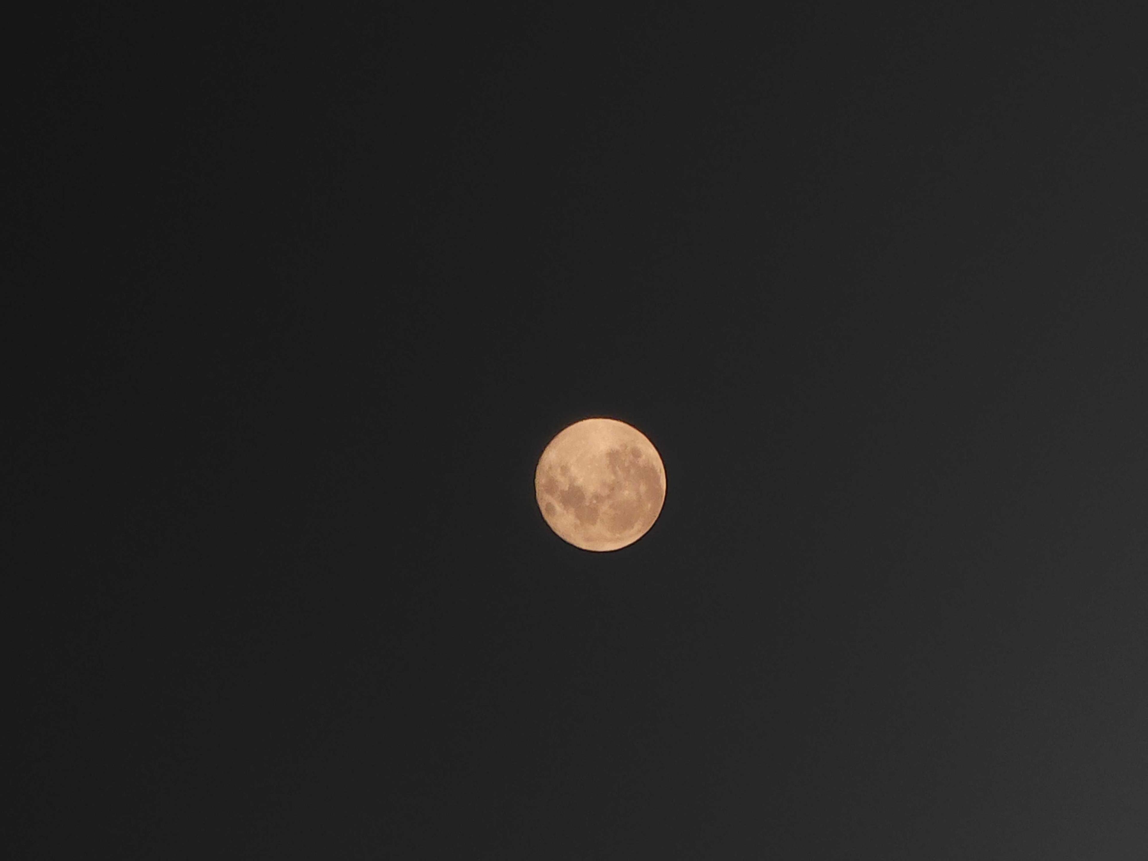 The Moon over Tegucigalpa, Honduras — full moon, Lunar Day 16