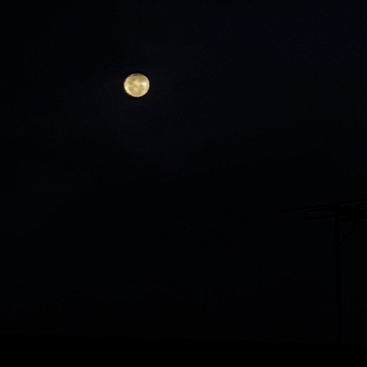 The Moon over Sunbury, Australia — full moon, Lunar Day 16