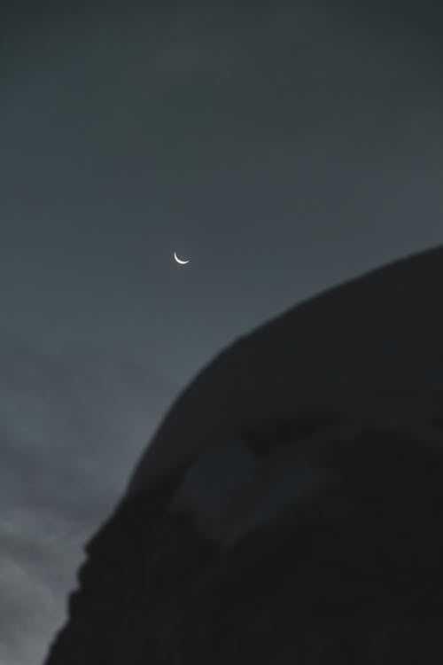 The Moon over Valparaíso, Chile — new moon, Lunar Day 28