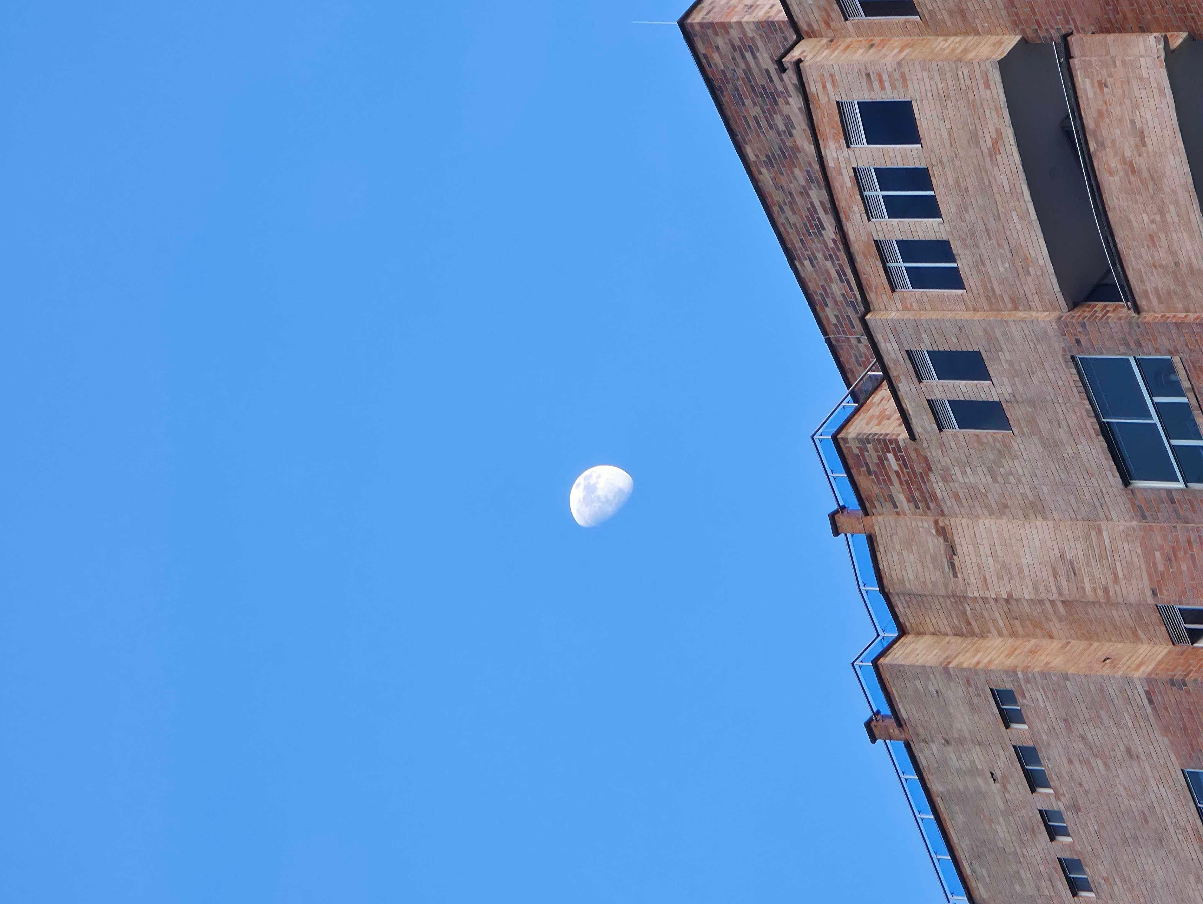 The Moon over Bello, Colombia — last quarter, Lunar Day 23