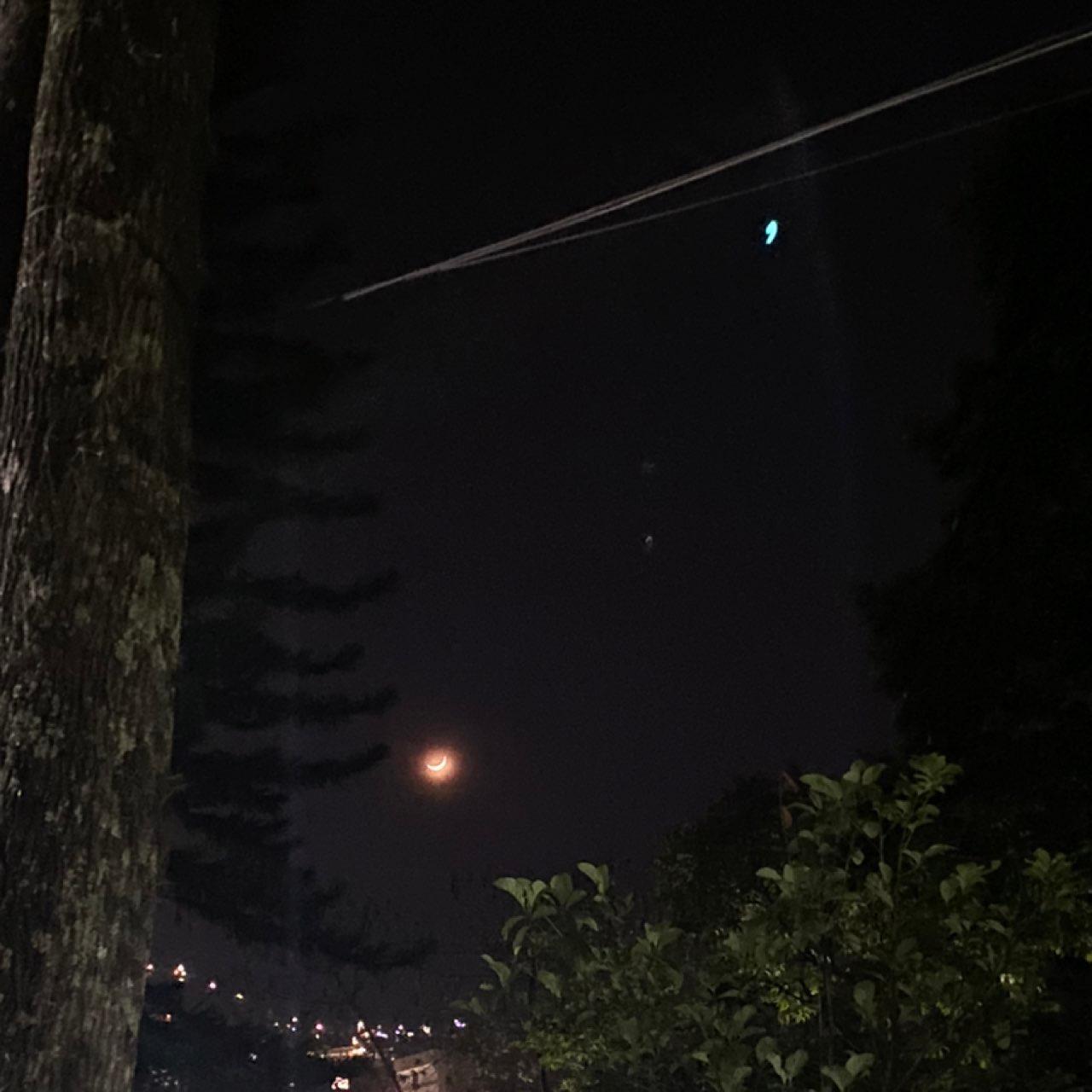 The Moon over Medellín, Colombia — waxing crescent, Lunar Day 5