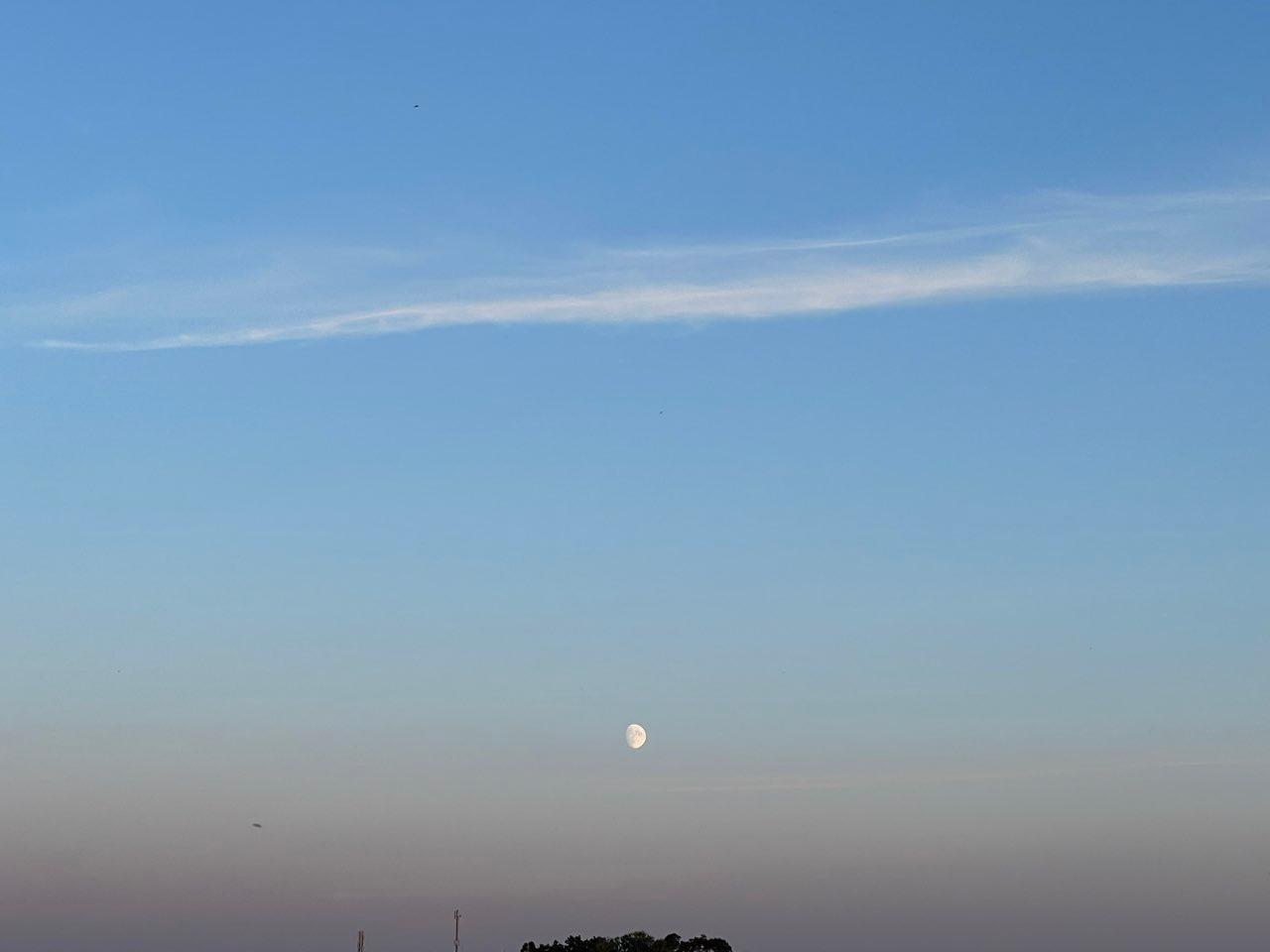 The Moon over Minsk, Belarus — waxing gibbous, Lunar Day 13