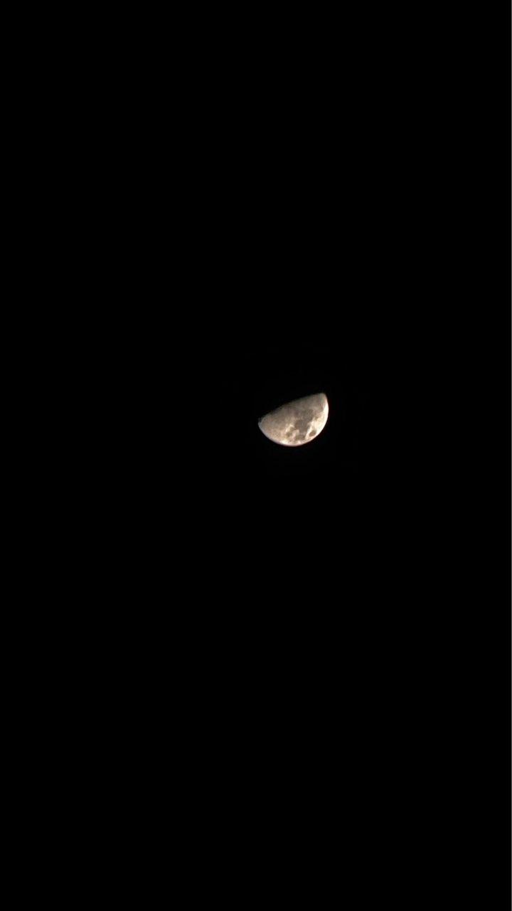 The Moon over Querétaro, México — first quarter, Lunar Day 8