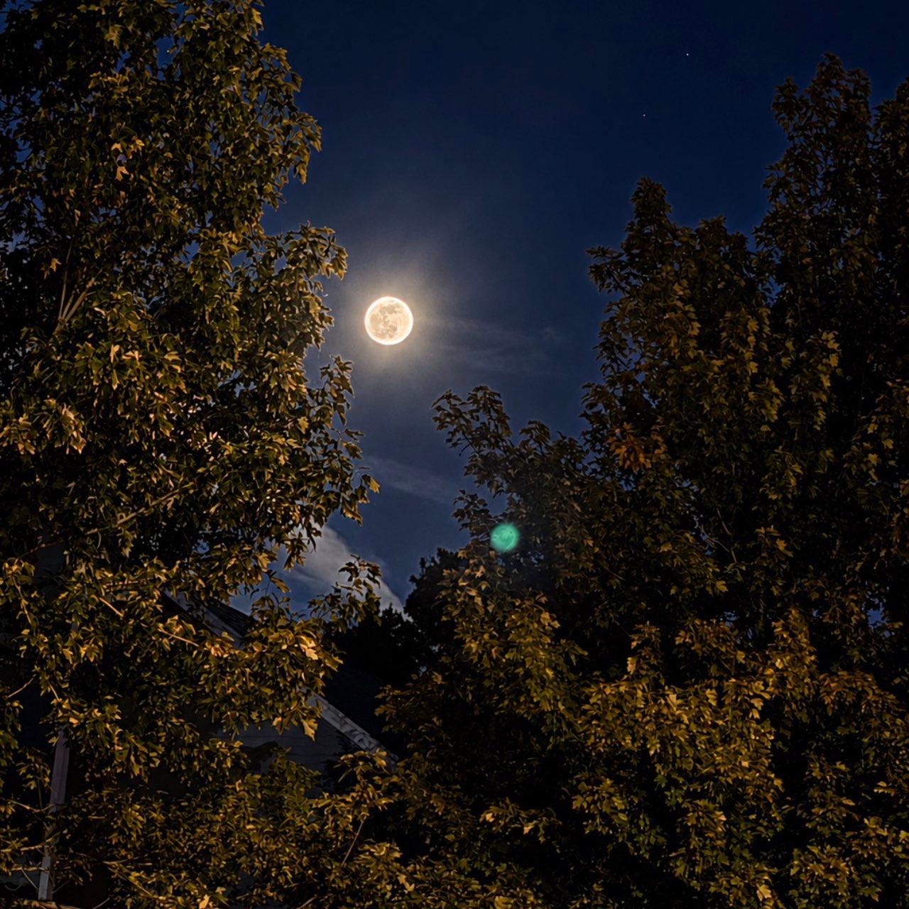 The Moon over Colorado Springs, United States — full moon, Lunar Day 17