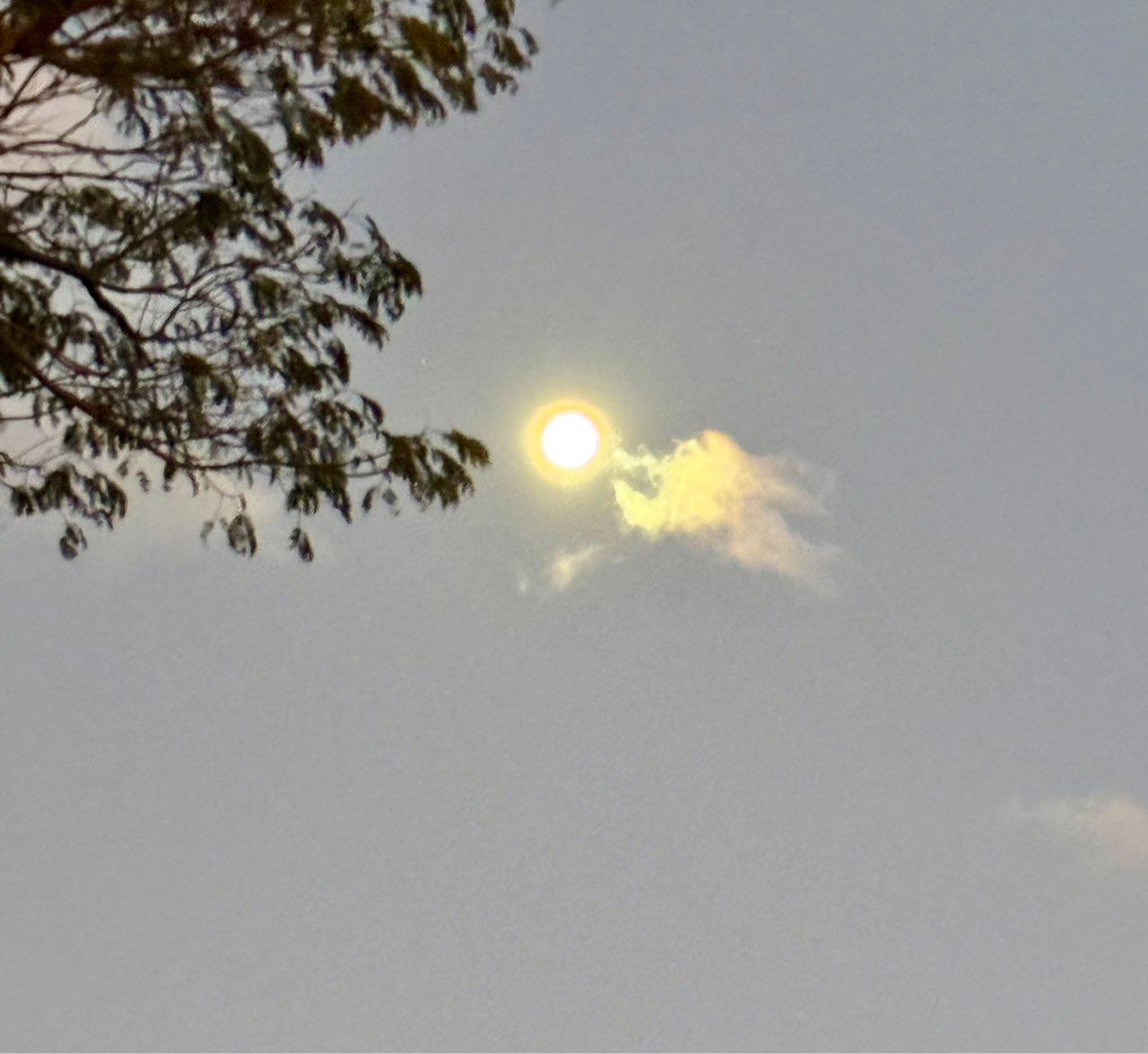 The Moon over Shortland, Australia — full moon, Lunar Day 15