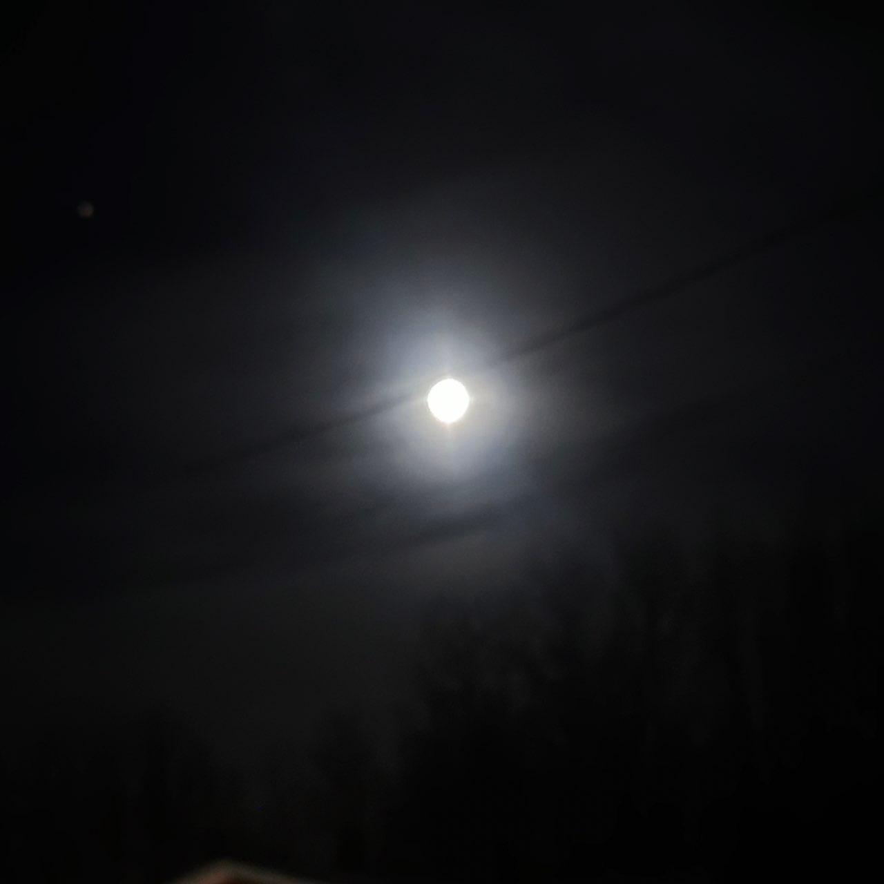 The Moon over Division #22, Unorganized, Canada — full moon, Lunar Day 14