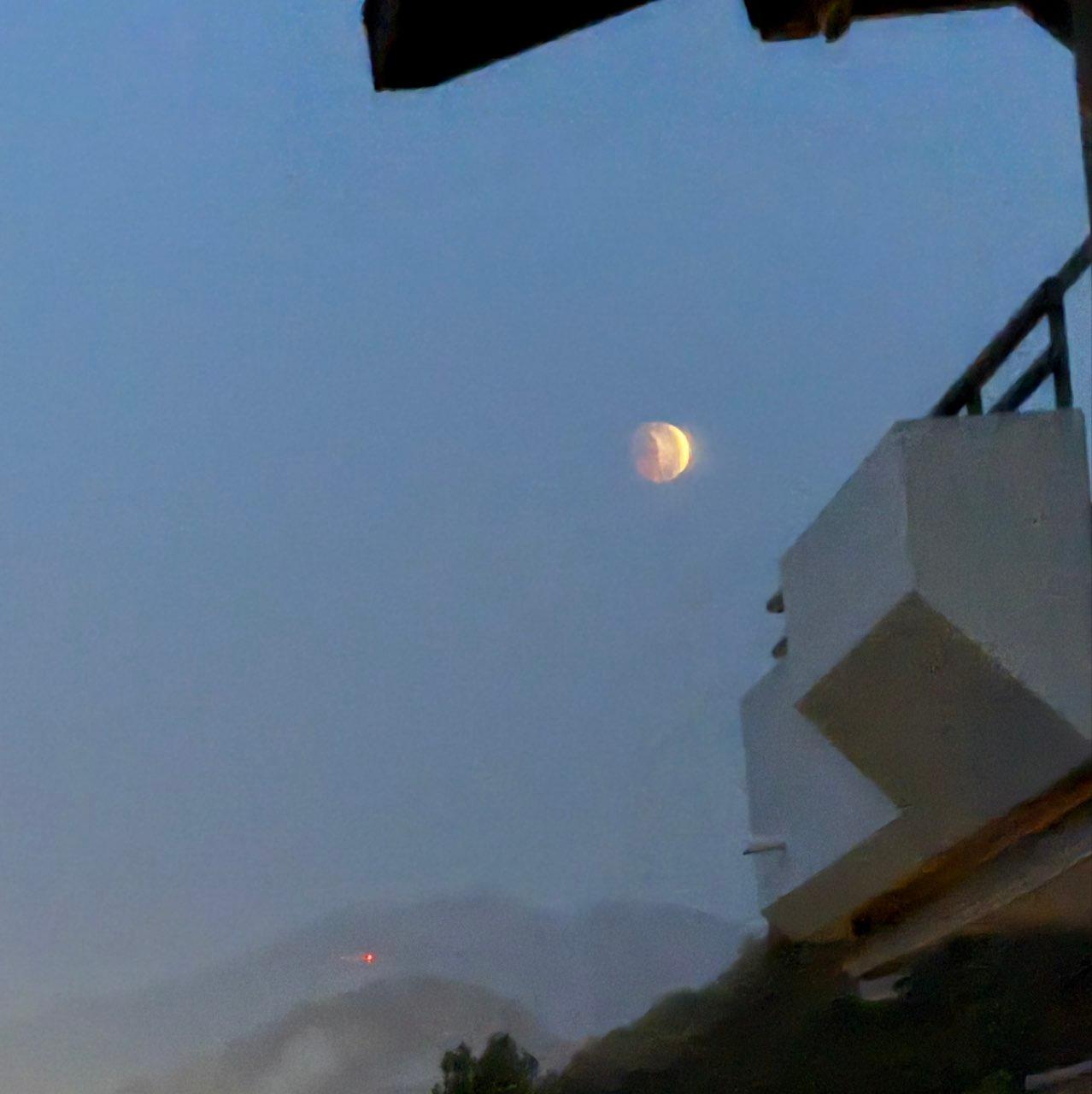 The Moon over Ennetbürgen, Schweiz — full moon, Lunar Day 16