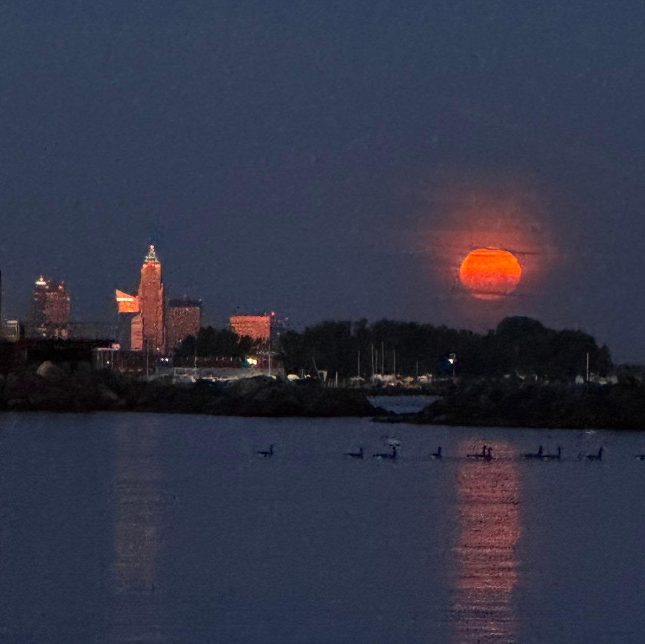 The Moon over Euclid, United States — full moon, Lunar Day 15