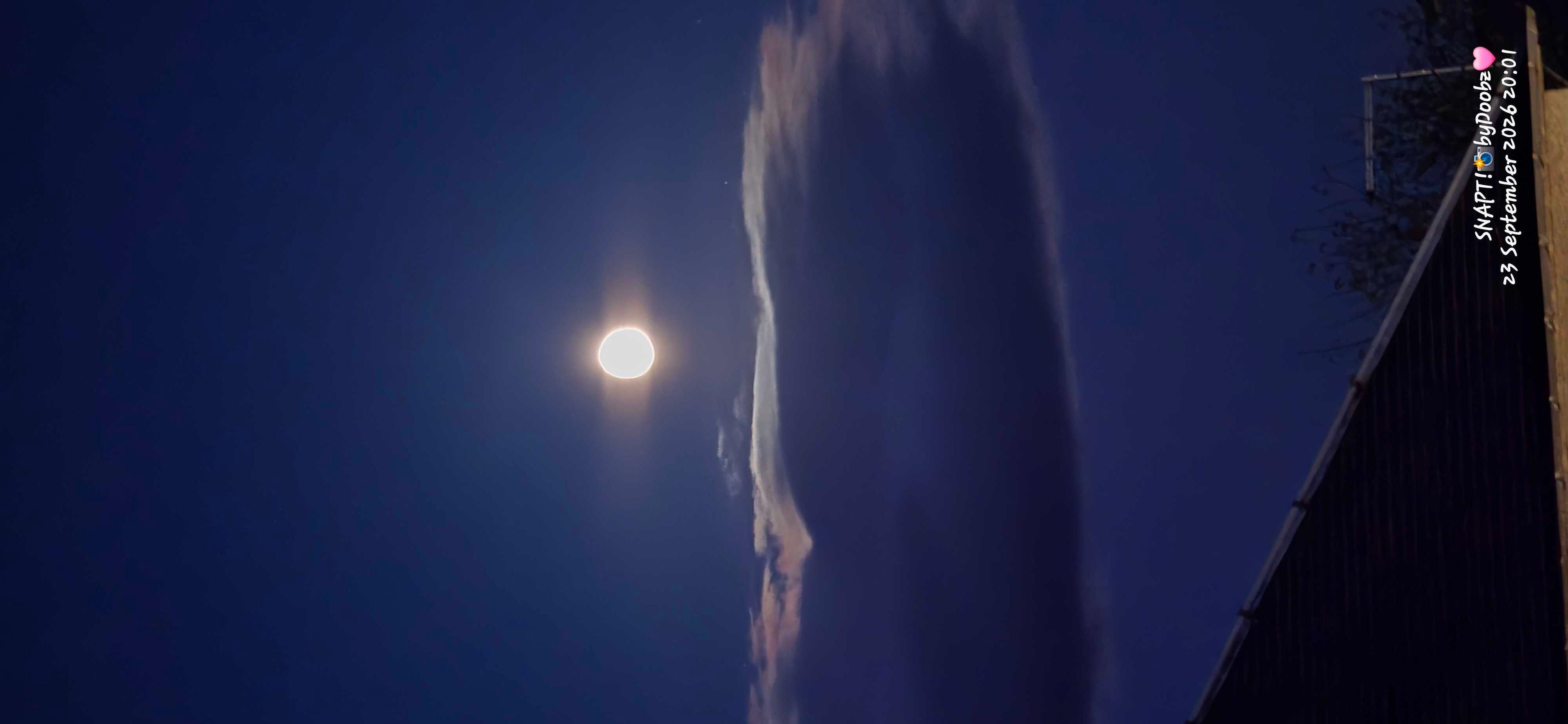 The Moon over United Kingdom — waxing gibbous, Lunar Day 15