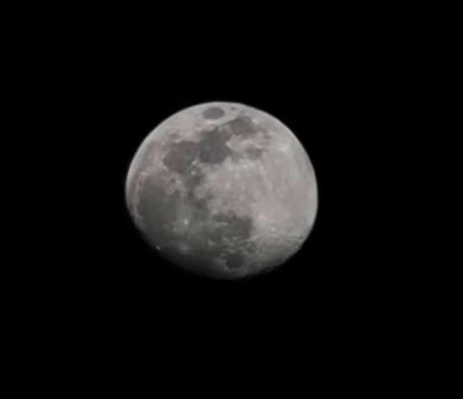 The Moon over Ramos Arizpe, México — waxing crescent, Lunar Day 3