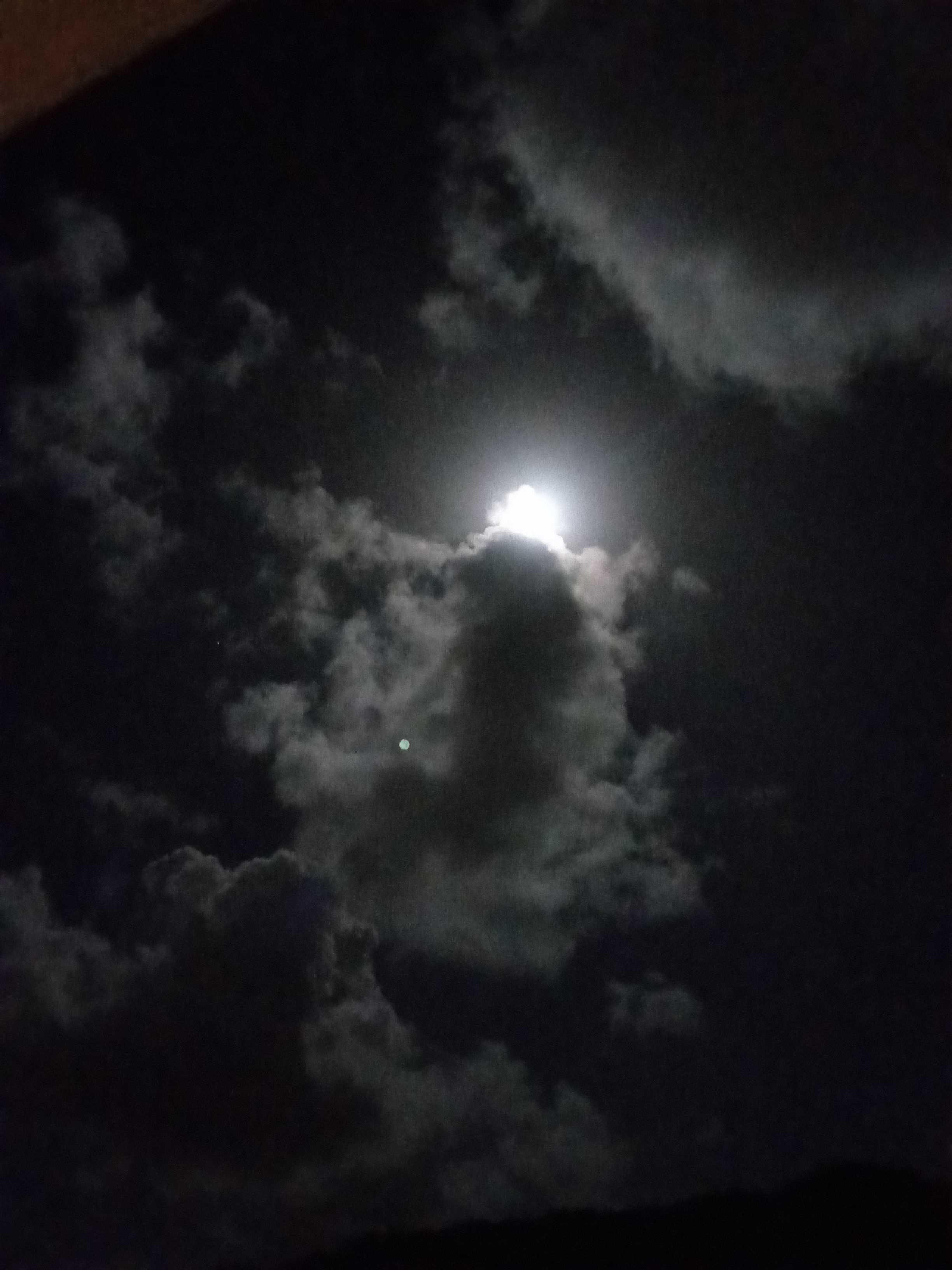 The Moon over Fort-de-France, Martinique — full moon, Lunar Day 16