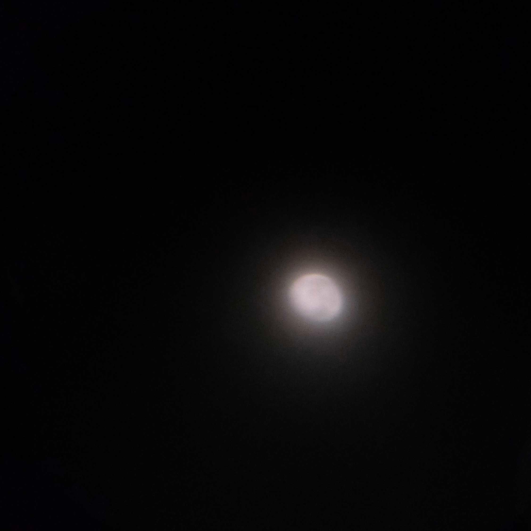 The Moon over San Juan City, Philippines — waning gibbous, Lunar Day 19