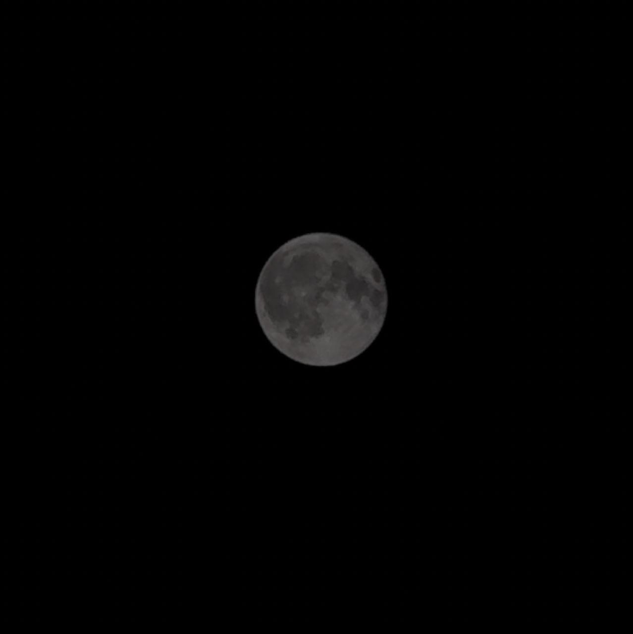 The Moon over Passau, Deutschland — full moon, Lunar Day 17