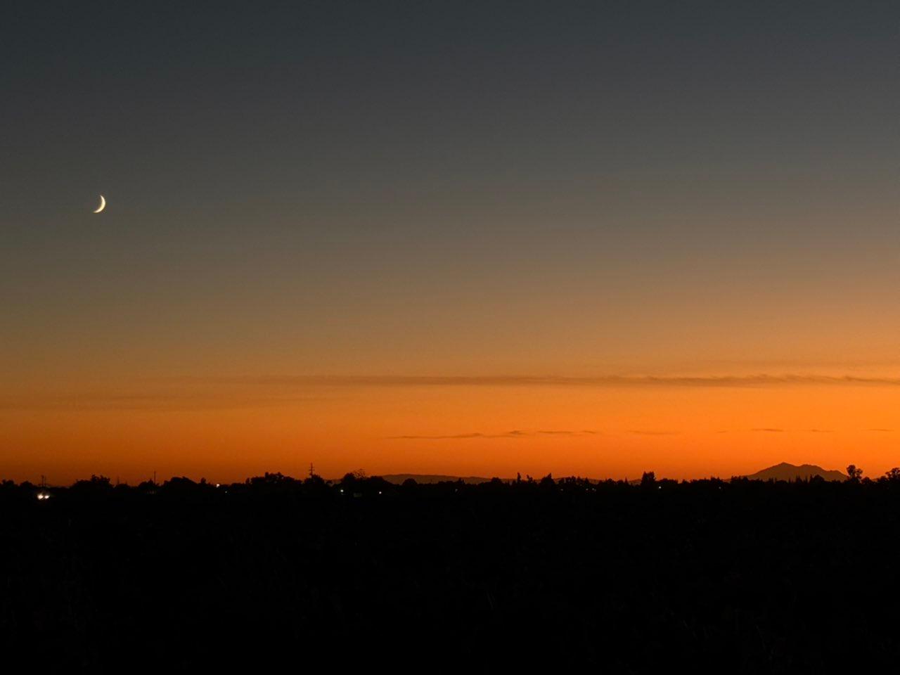 The Moon over Lodi, United States — waxing crescent, Lunar Day 4