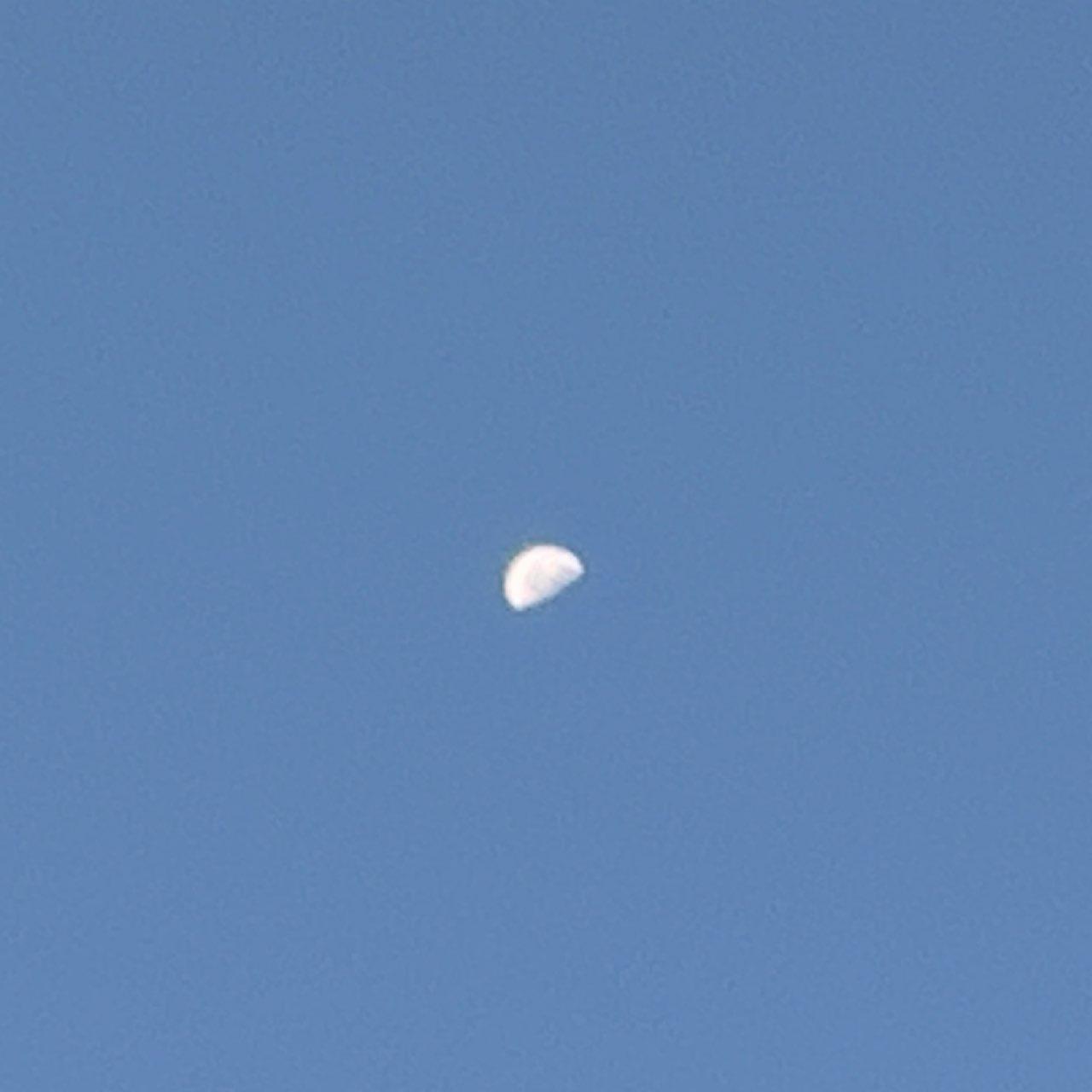 The Moon over Newington, United States — last quarter, Lunar Day 22