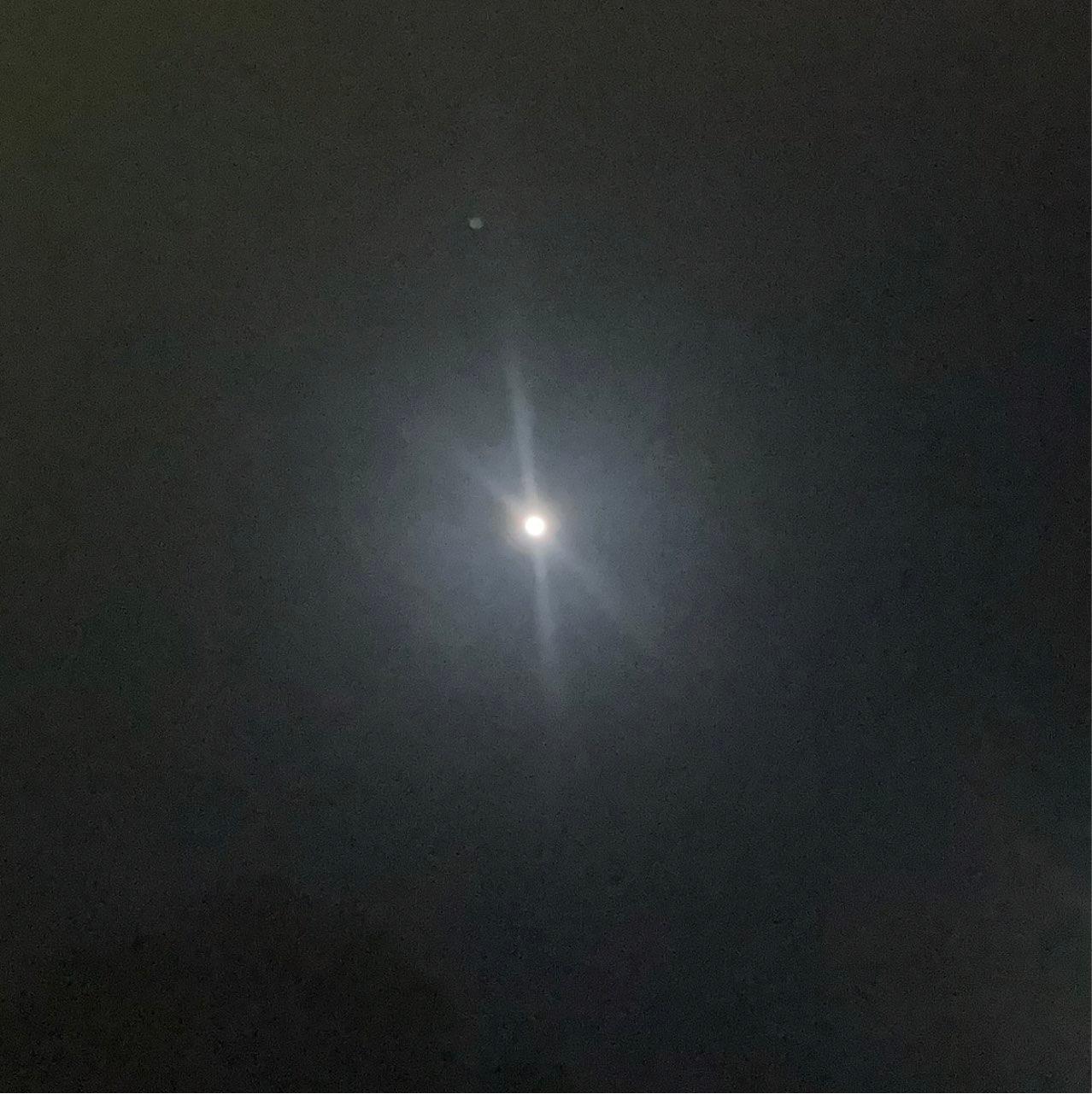 The Moon over Carolina, Estados Unidos — full moon, Lunar Day 17