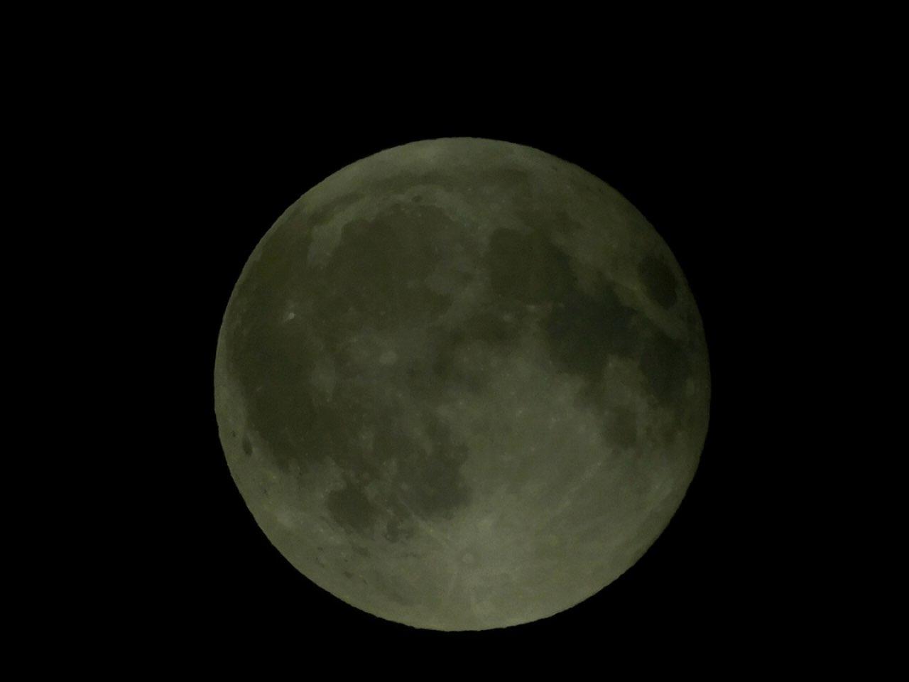 The Moon over Löhne, Germany — full moon, Lunar Day 16