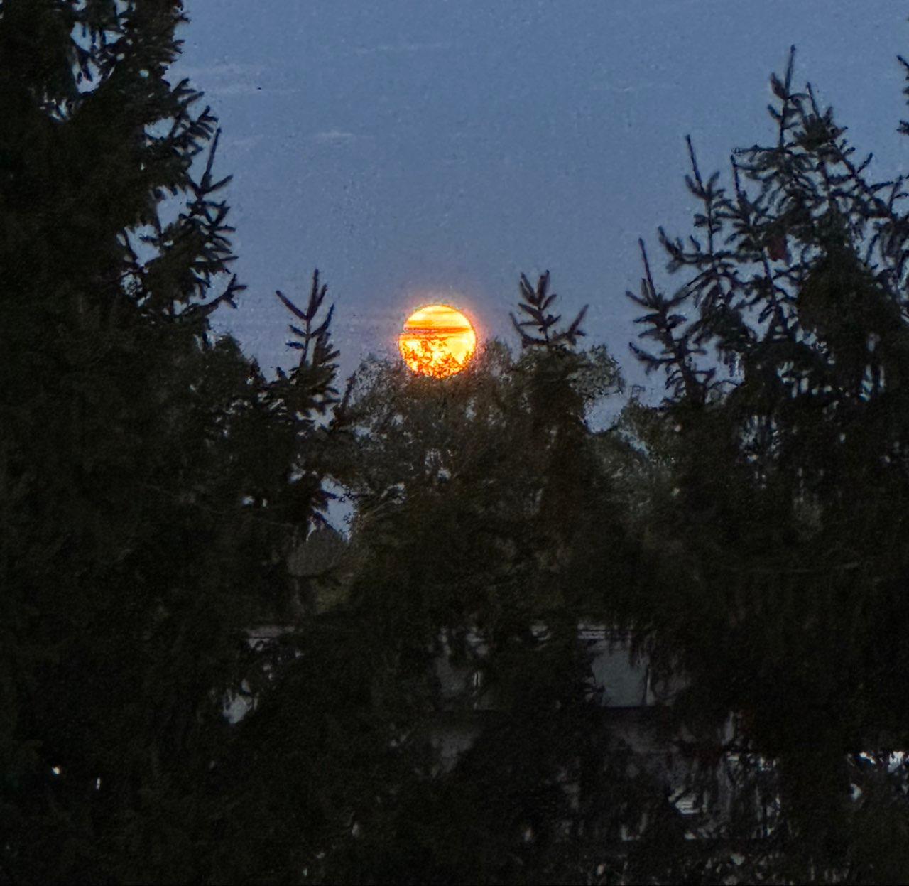 The Moon over Chagrin Falls, United States — full moon, Lunar Day 16