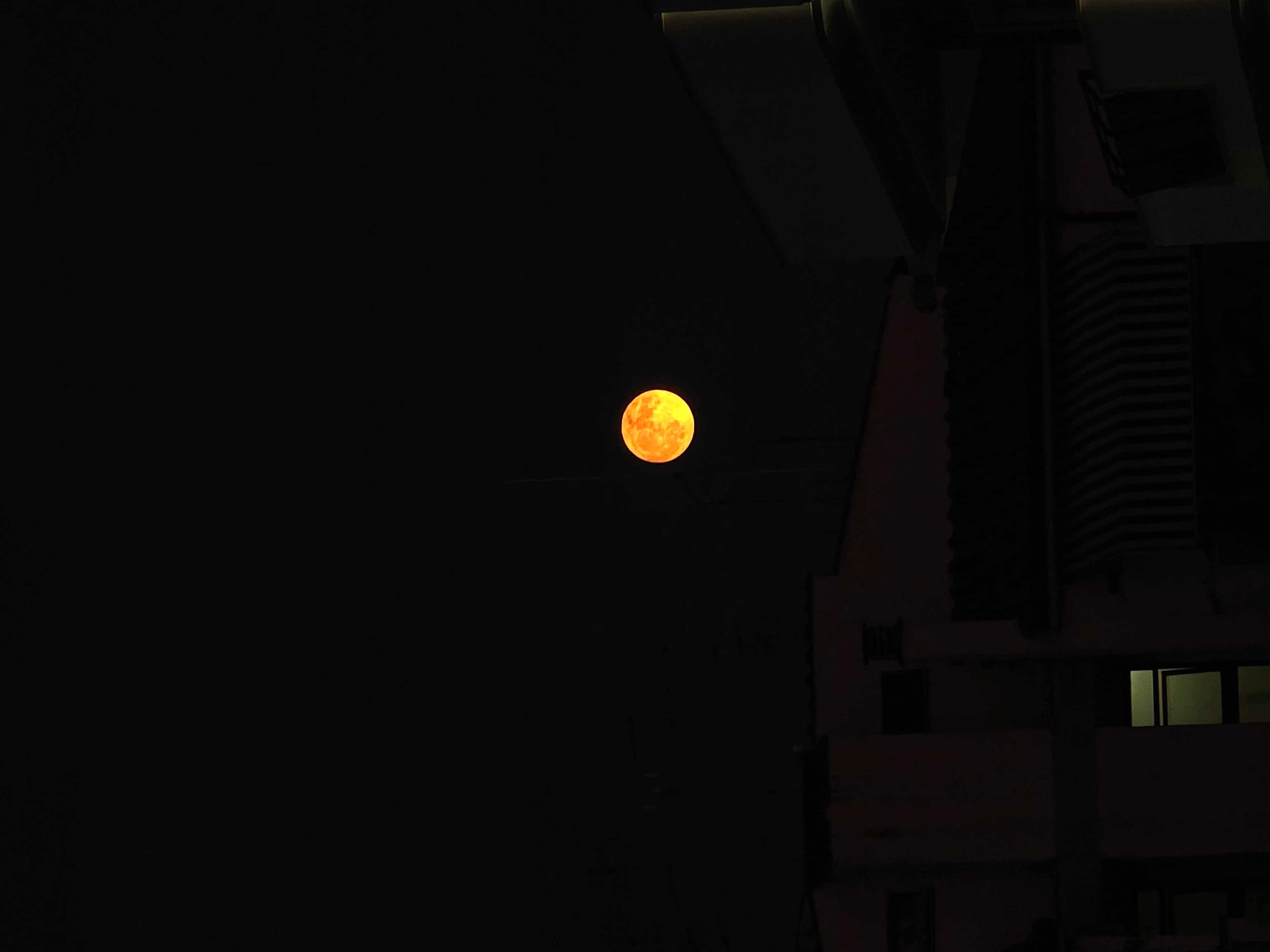 The Moon over Roma, Italia — full moon, Lunar Day 15
