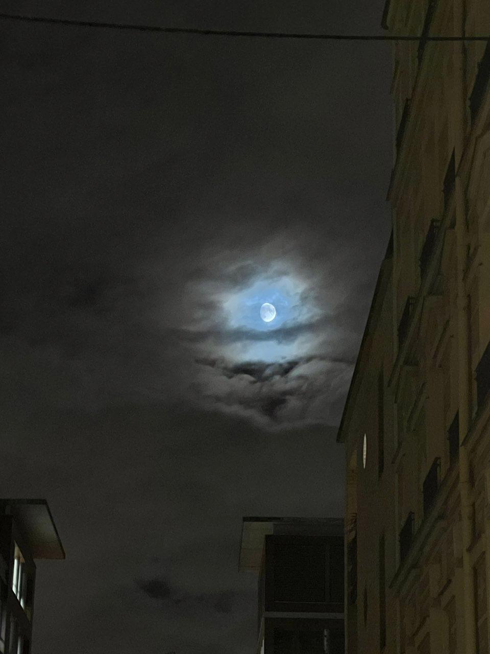 The Moon over Suresnes, France — waxing gibbous, Lunar Day 12