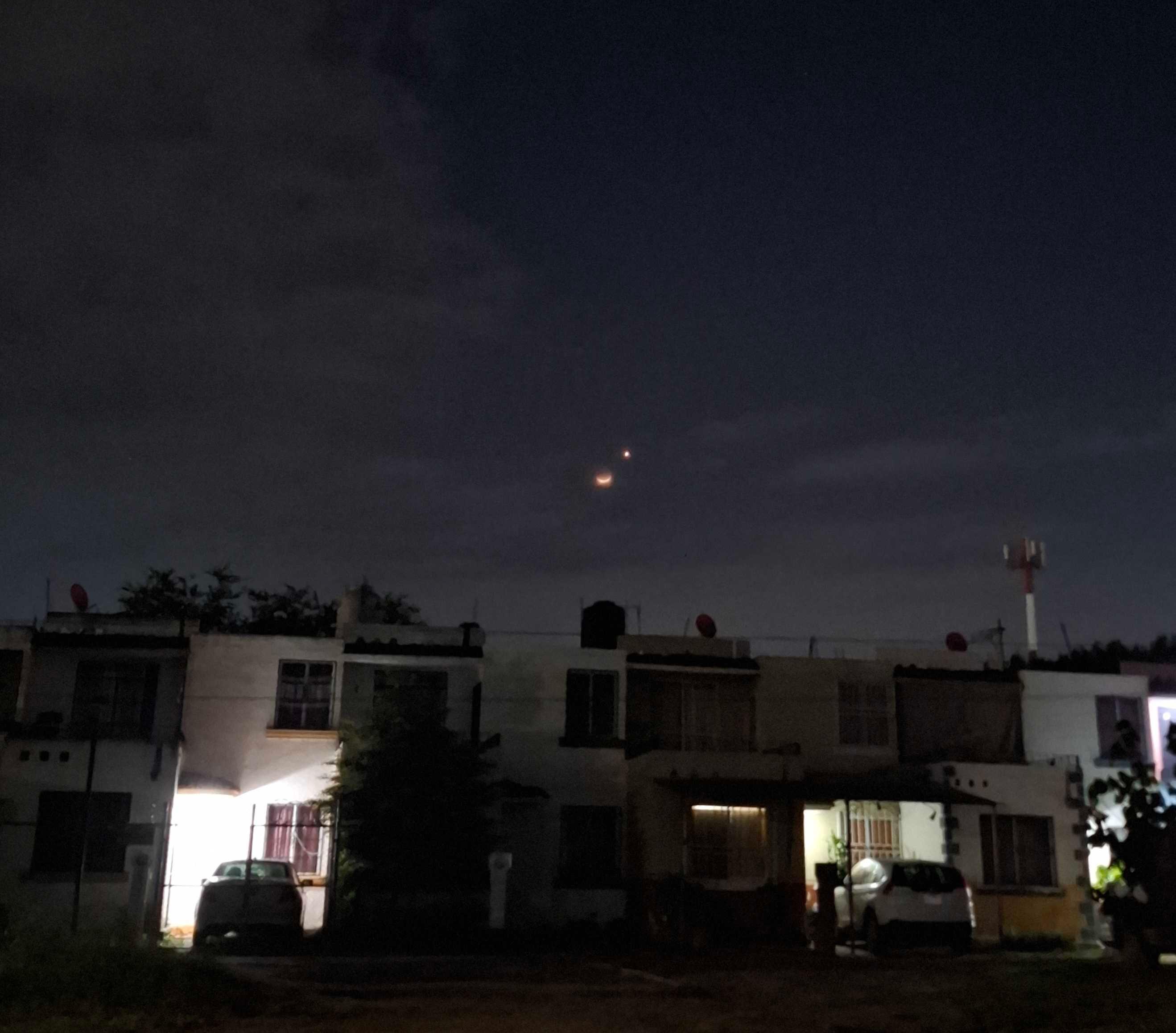 The Moon over Englewood, Estados Unidos — new moon, Lunar Day 30