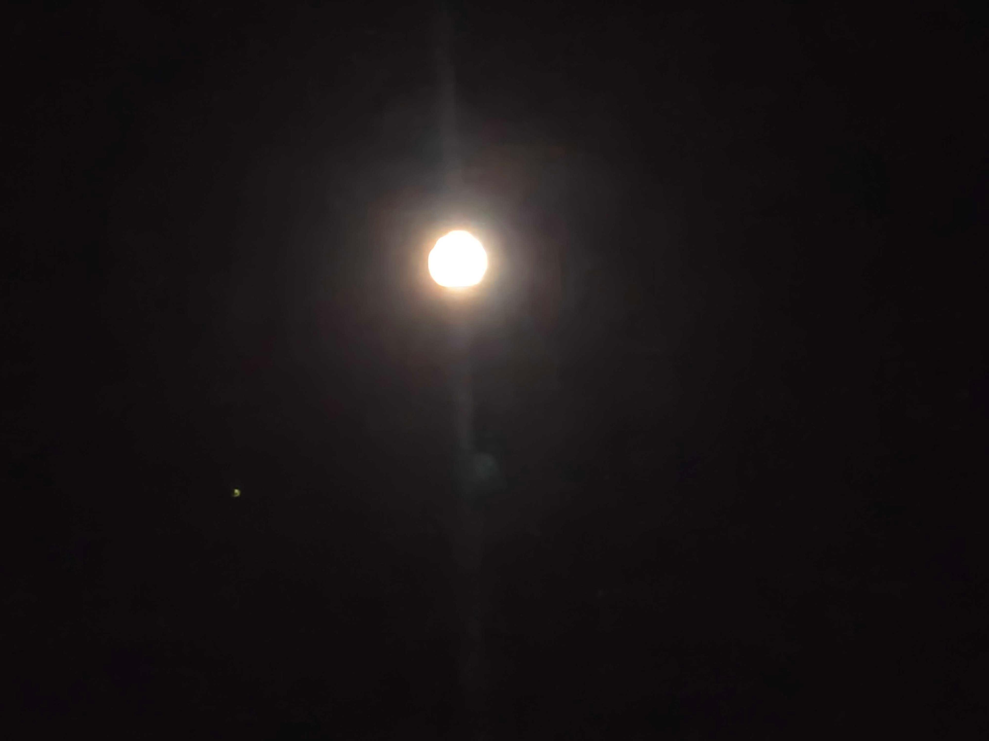The Moon over McKinleyville, United States — waxing gibbous, Lunar Day 14