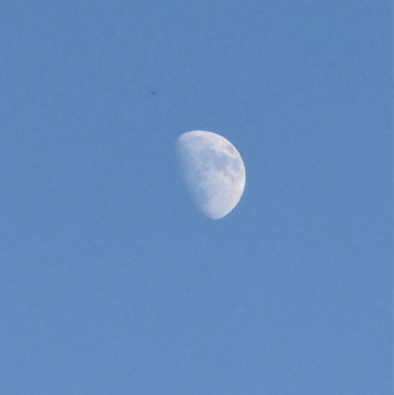 The Moon over Fort Wayne, Estados Unidos — waxing gibbous, Lunar Day 11