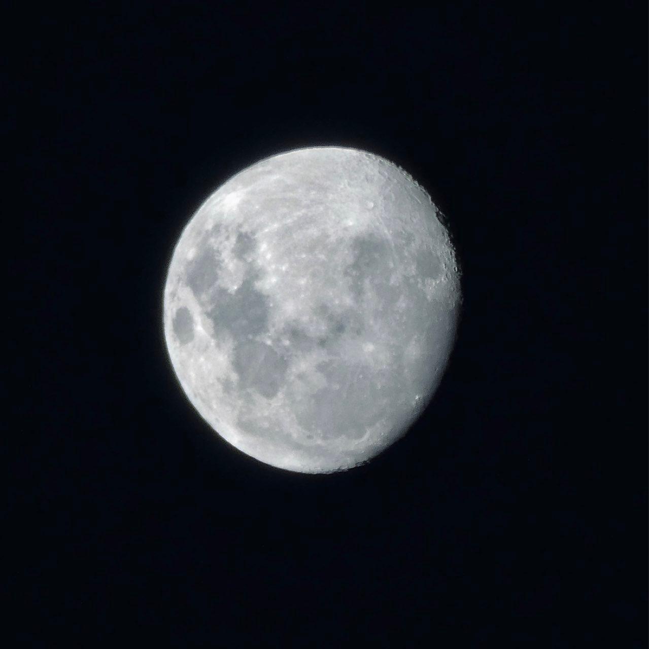 The Moon over Adelaide, Australia — waxing gibbous, Lunar Day 13