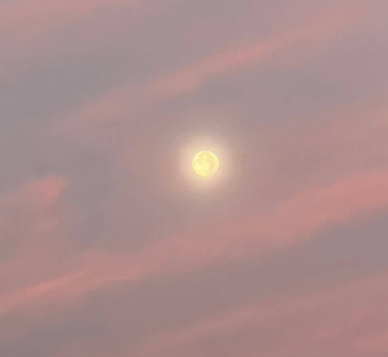 The Moon over Essen, Deutschland — full moon, Lunar Day 16