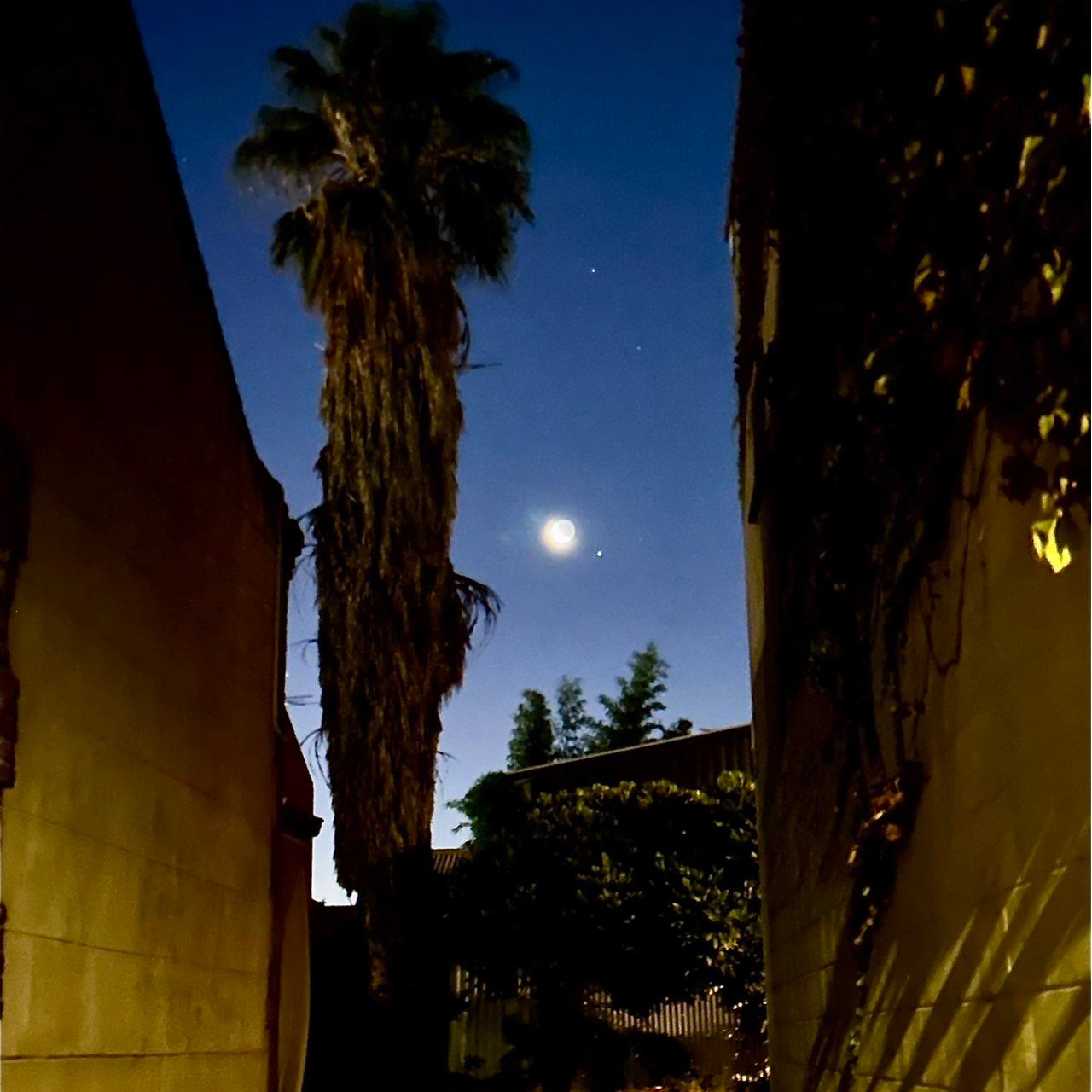 The Moon over Adelaide, Australia — waxing crescent, Lunar Day 4