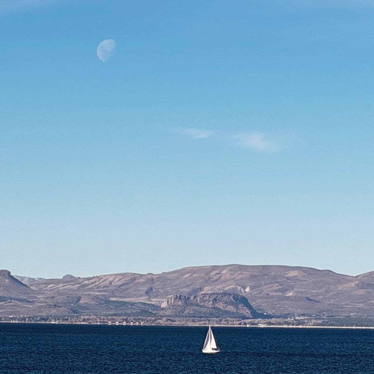 The Moon over San Carlos de Bariloche, Argentina — waxing gibbous, Lunar Day 10