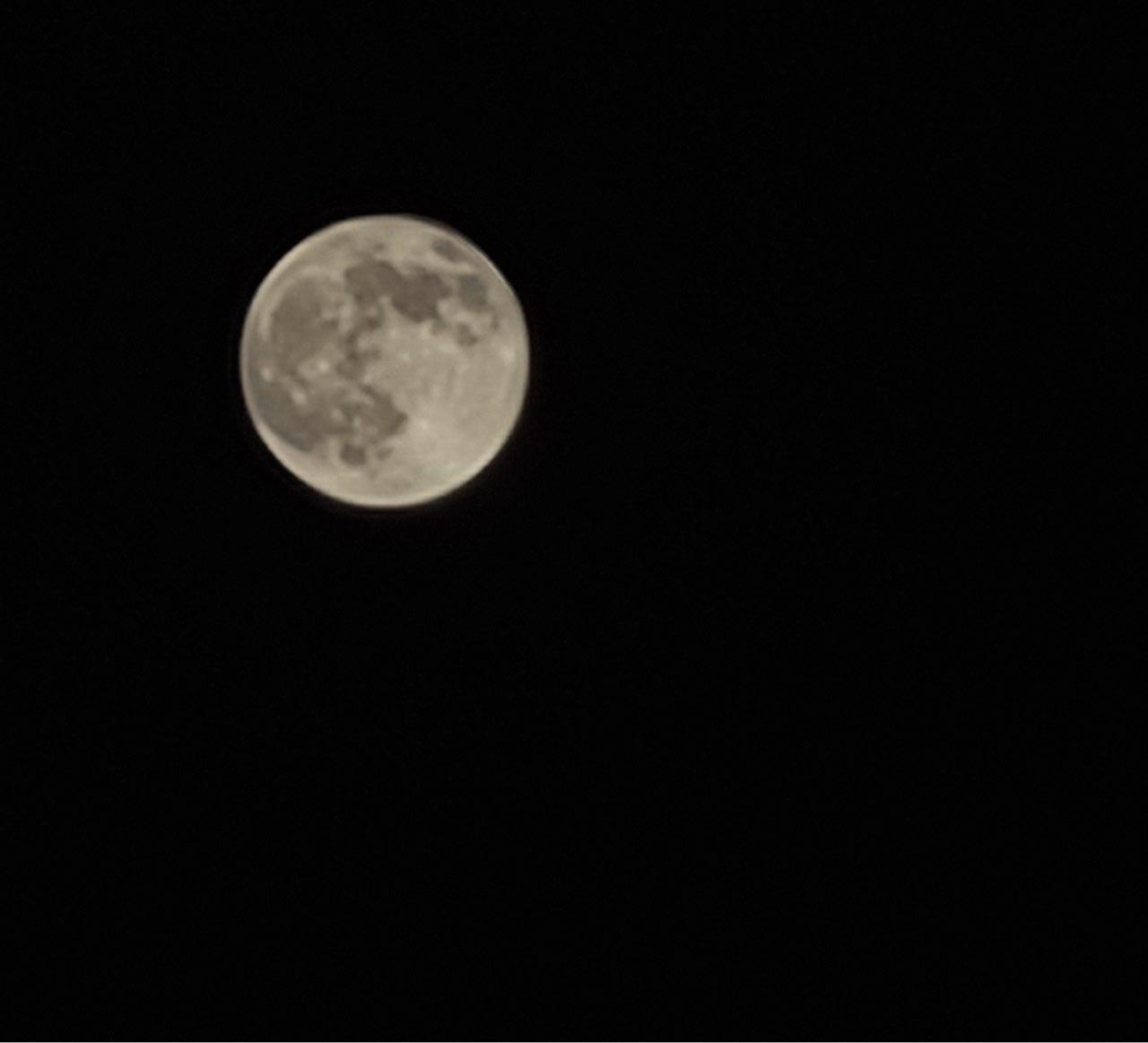 The Moon over Moormerland, Deutschland — full moon, Lunar Day 16