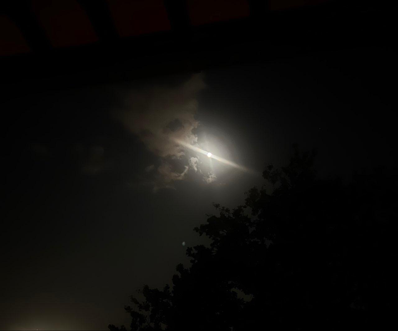 The Moon over Prato, Italia — waxing gibbous, Lunar Day 13