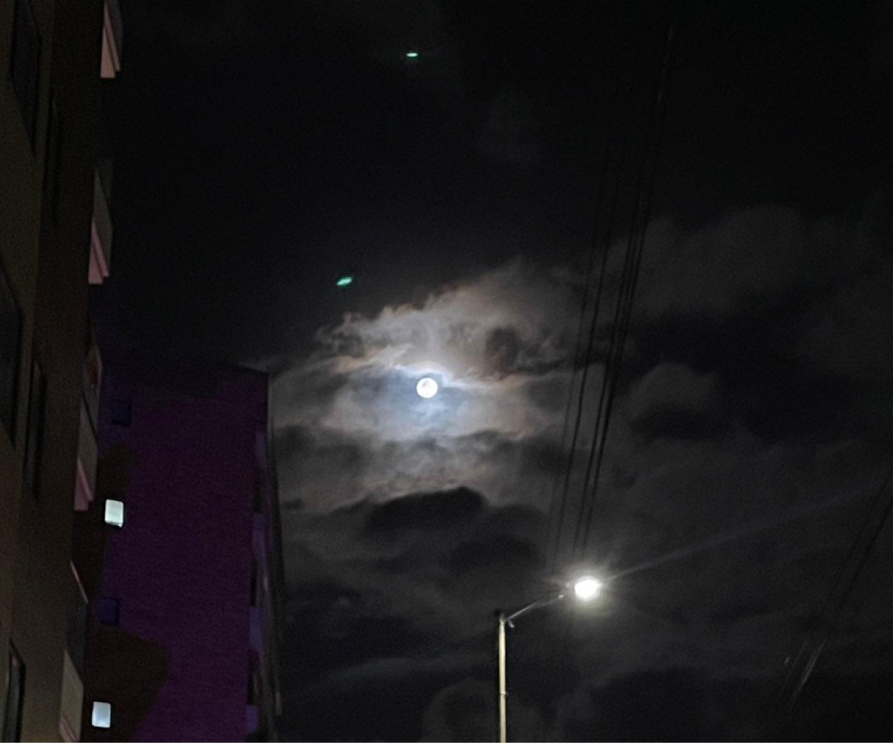 The Moon over Bogotá, Colombia — full moon, Lunar Day 14
