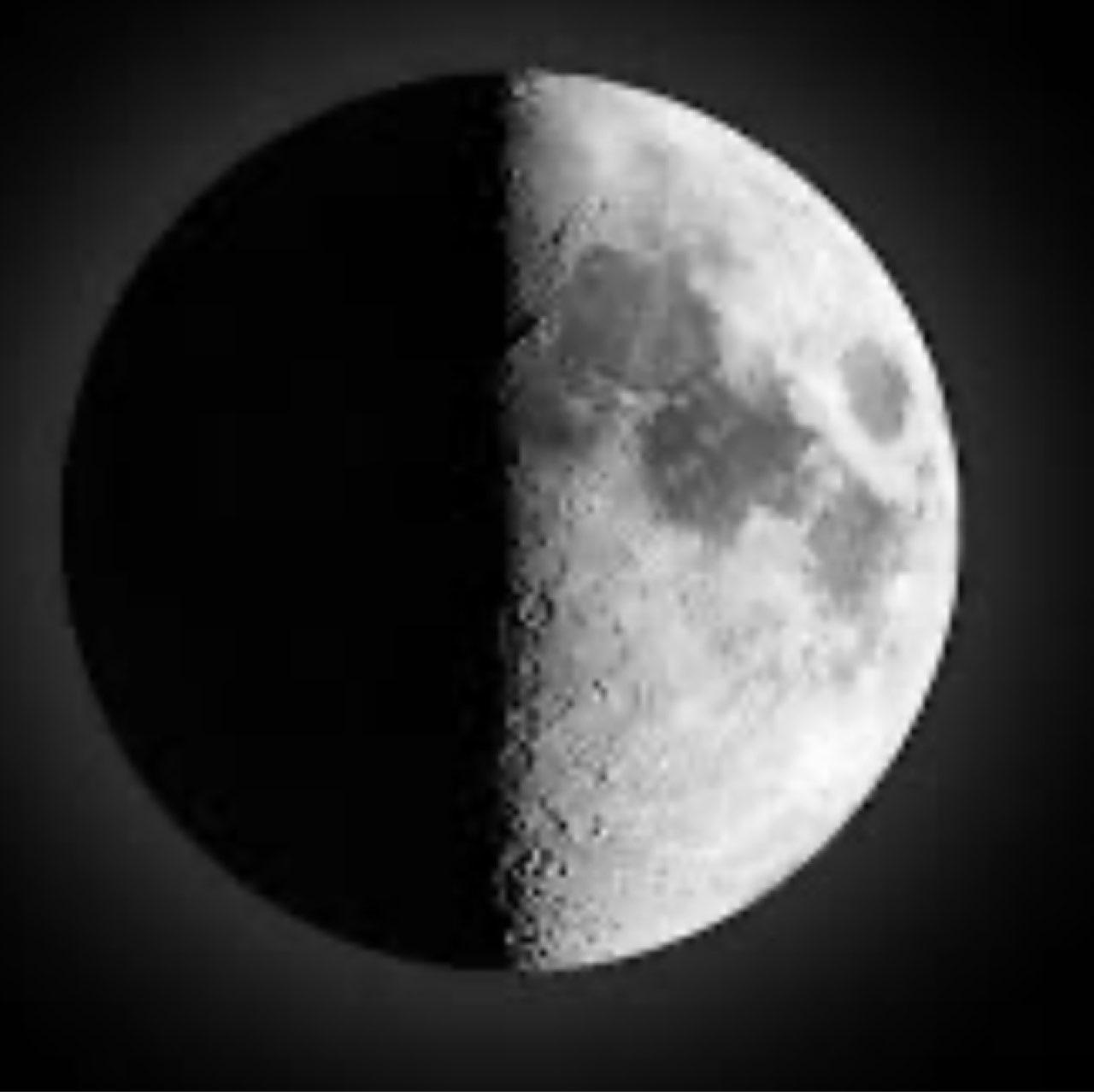 The Moon over Barcelona, Spain — waning crescent, Lunar Day 25