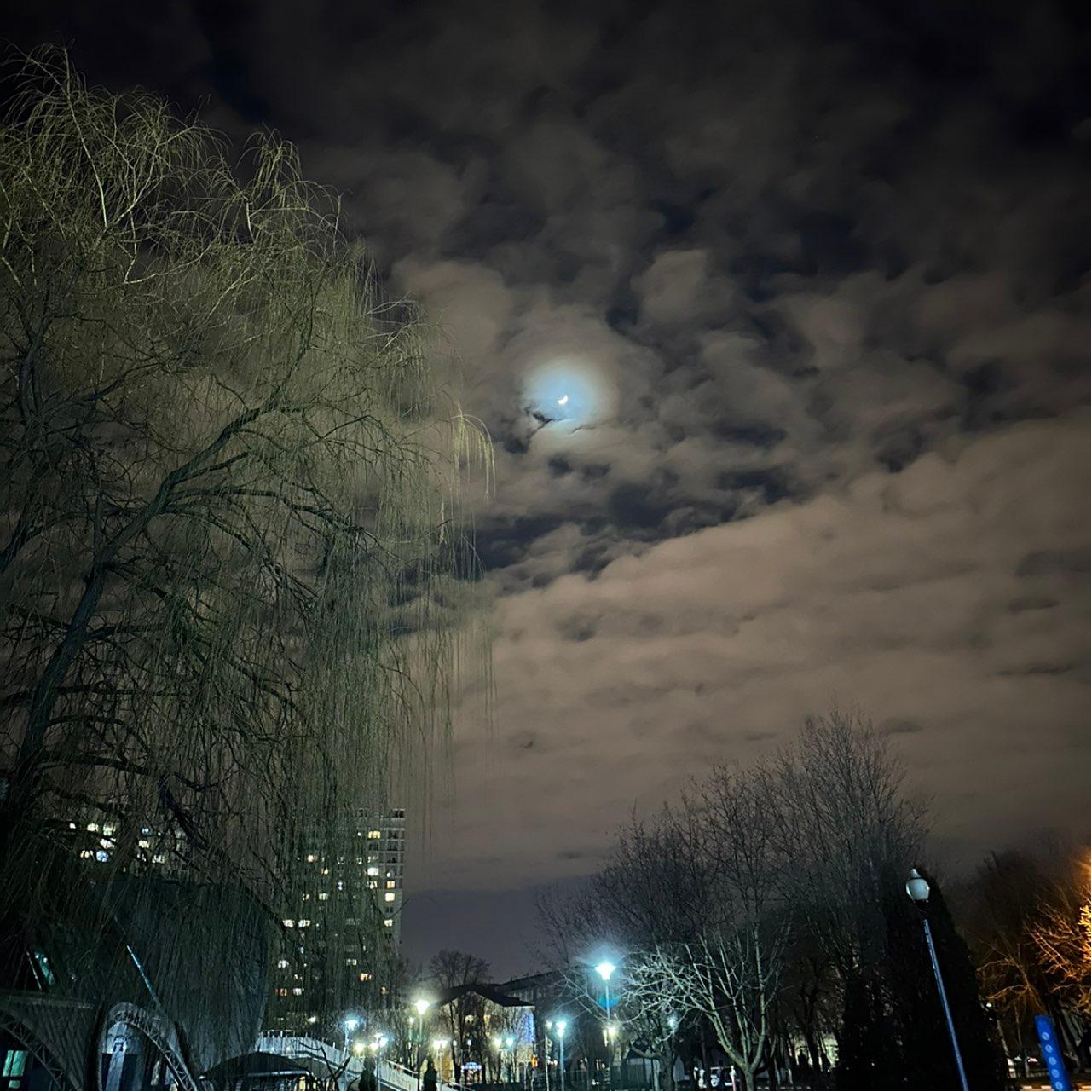 The Moon over Minsk, Belarus — waxing crescent, Lunar Day 5