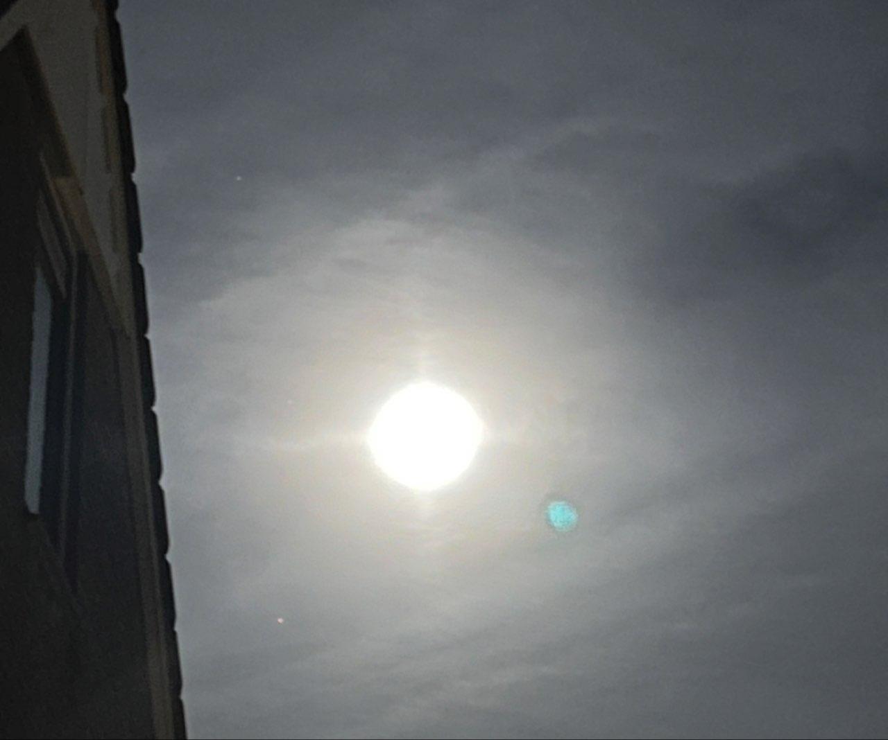 The Moon over Oegstgeest, Netherlands — waning gibbous, Lunar Day 17
